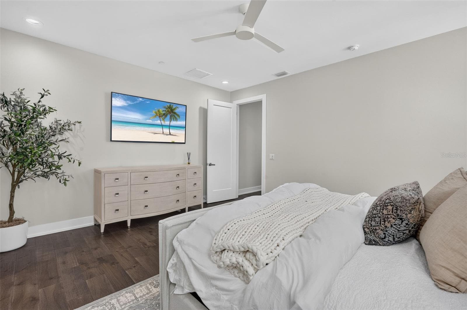 Condominium at 536 4TH AVE S #2, ST PETERSBURG, photo 28 of 59