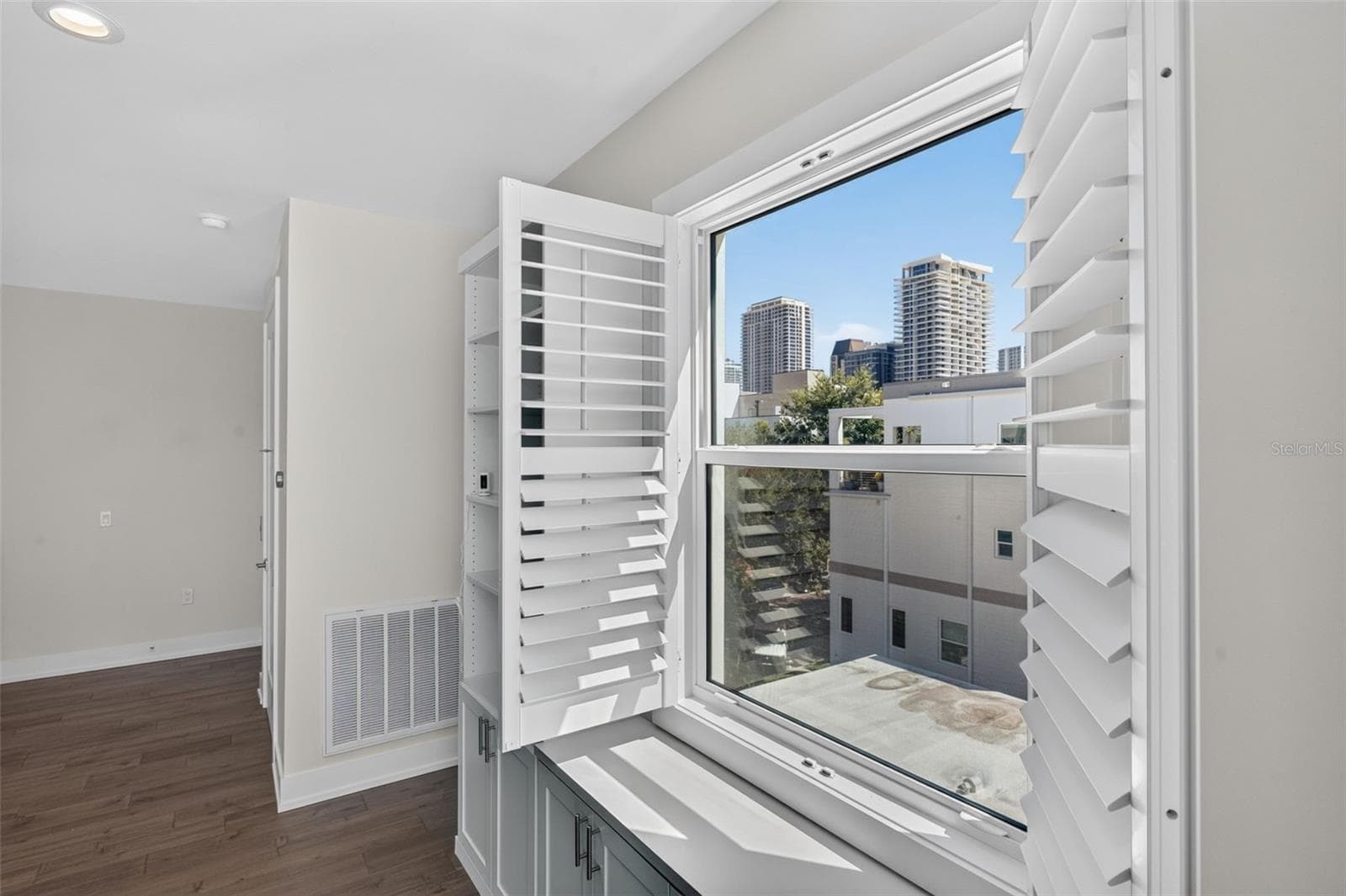 Condominium at 536 4TH AVE S #2, ST PETERSBURG, photo 41 of 59