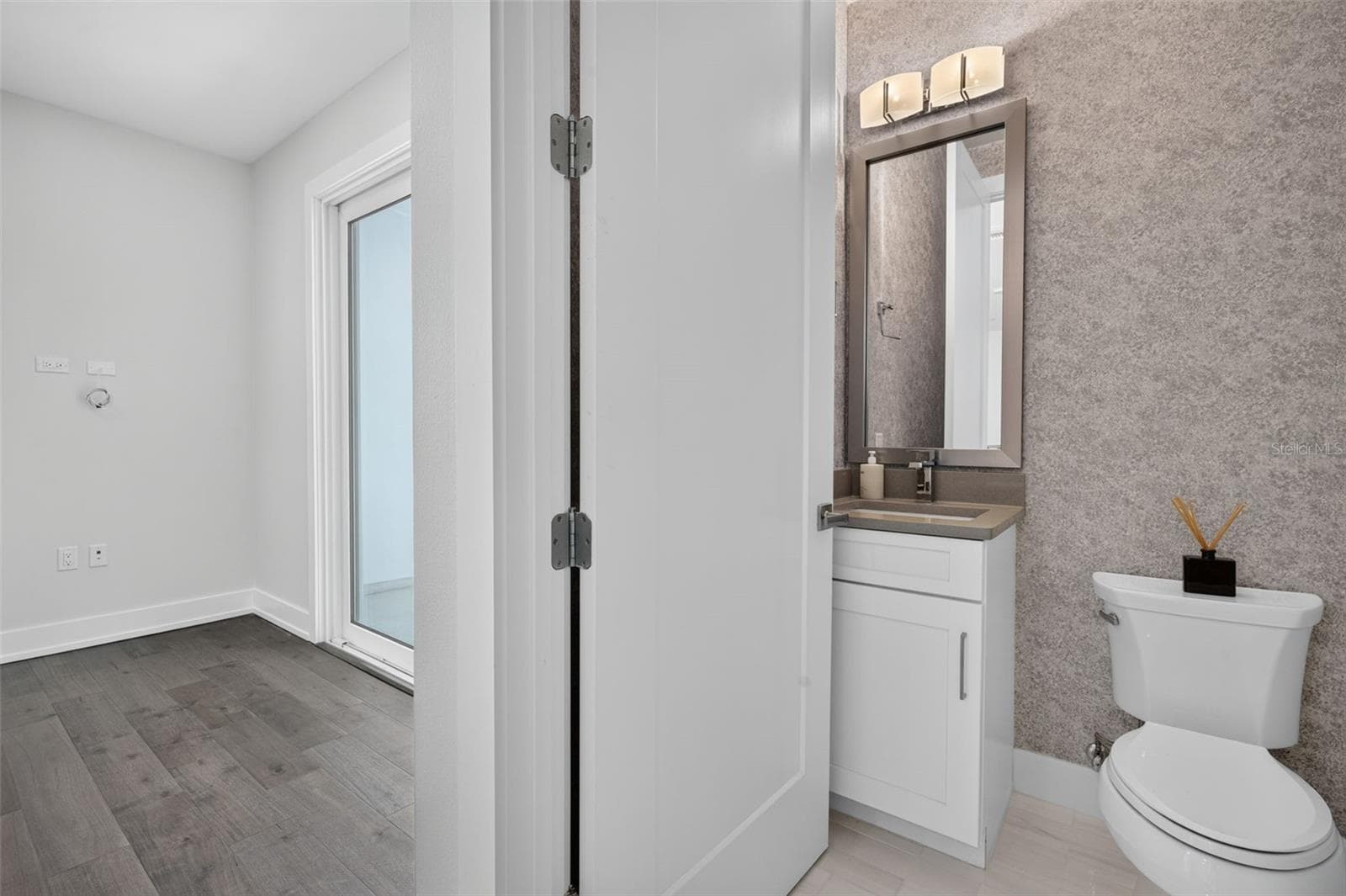 Condominium at 536 4TH AVE S #2, ST PETERSBURG, photo 43 of 59