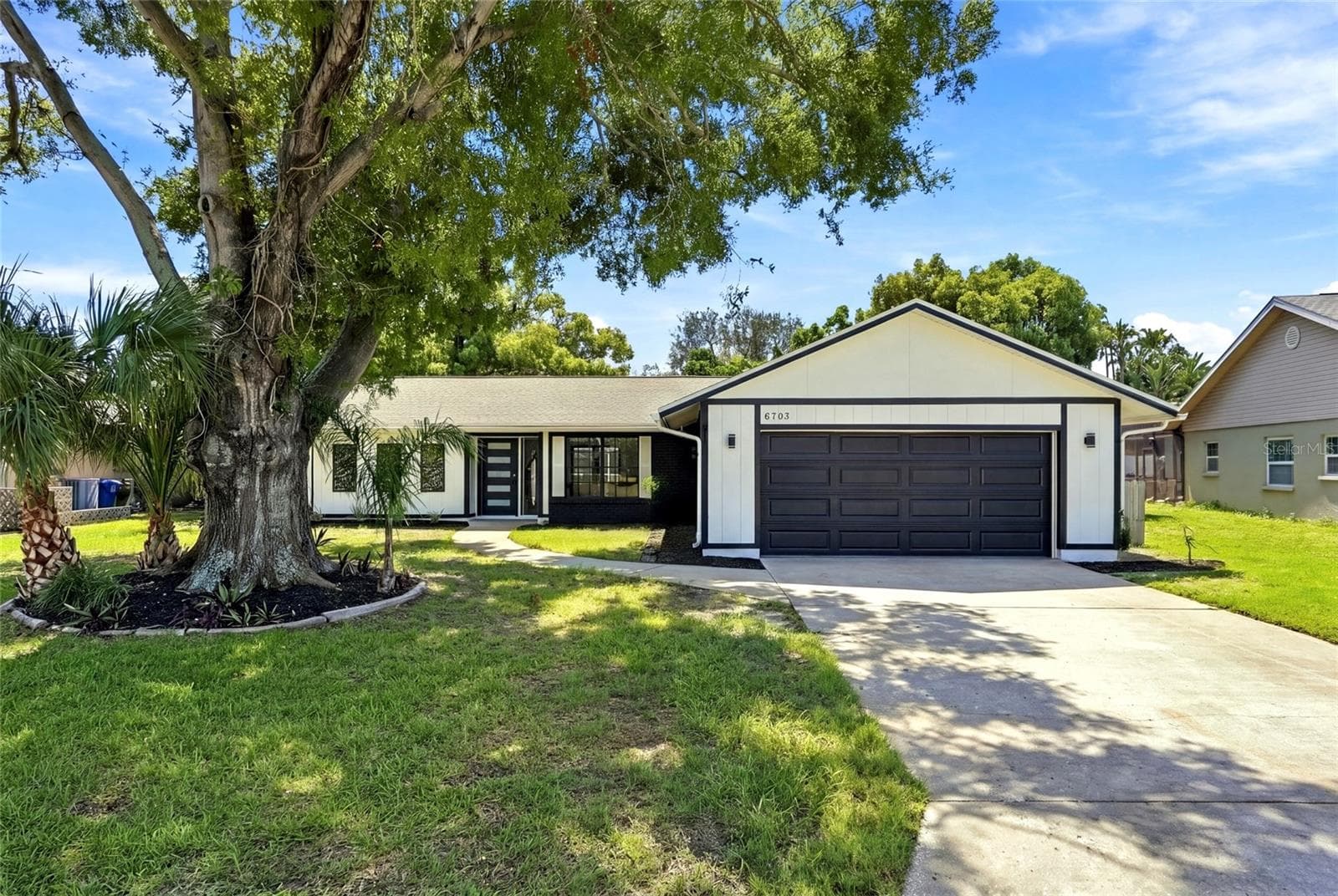 Single Family Residence at 6703 POINTE WEST BLVD, BRADENTON, photo 29 of 33