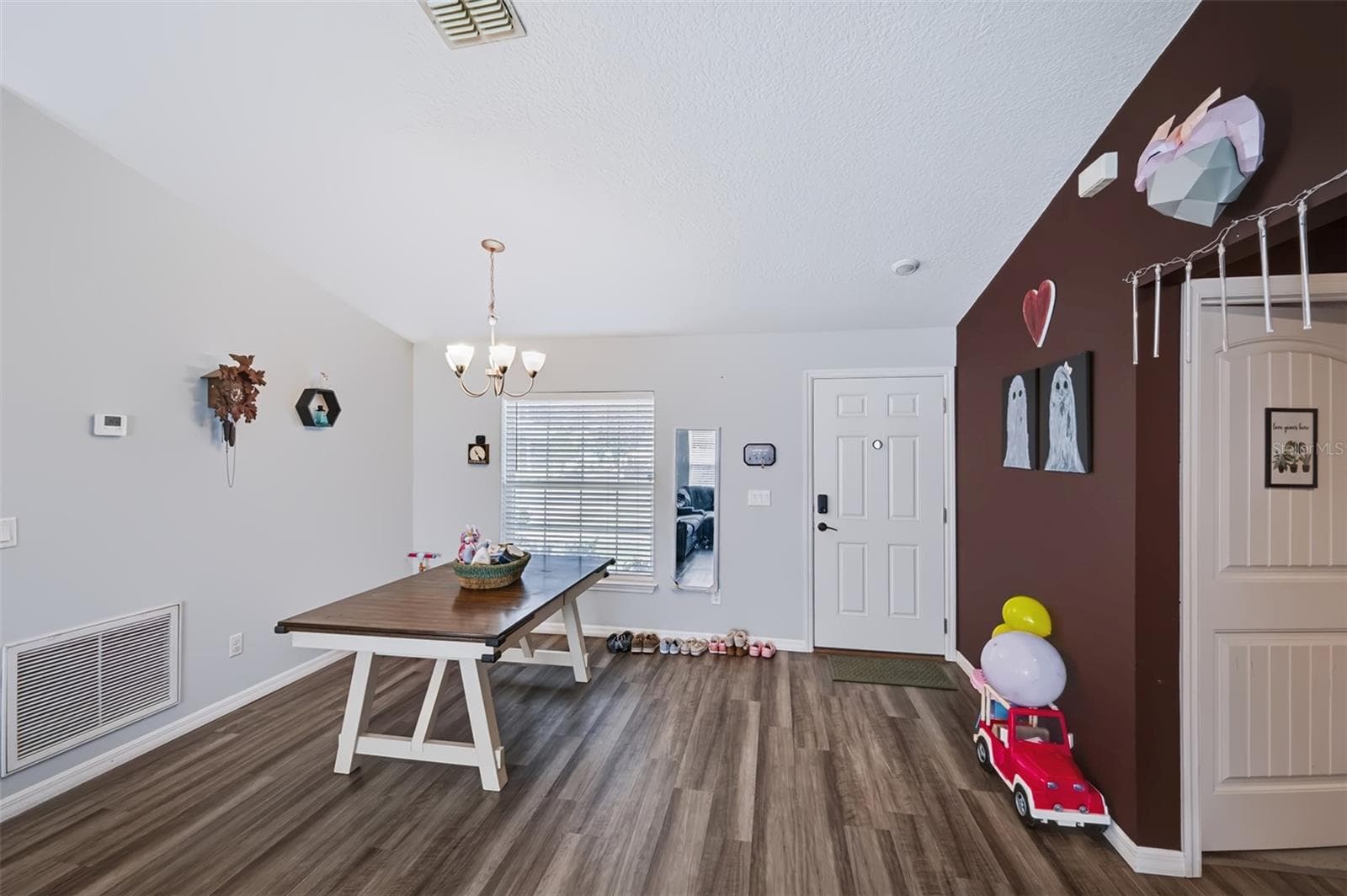 Single Family Residence at 18 POST OAK LN, PALM COAST, photo 11 of 19