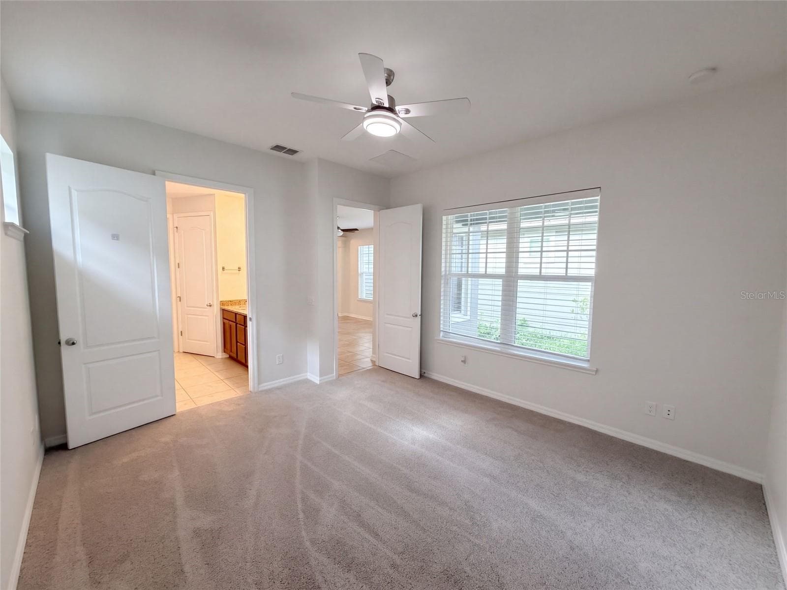 Single Family Residence at 8231 LAUREATE BLVD, ORLANDO, photo 8 of 37