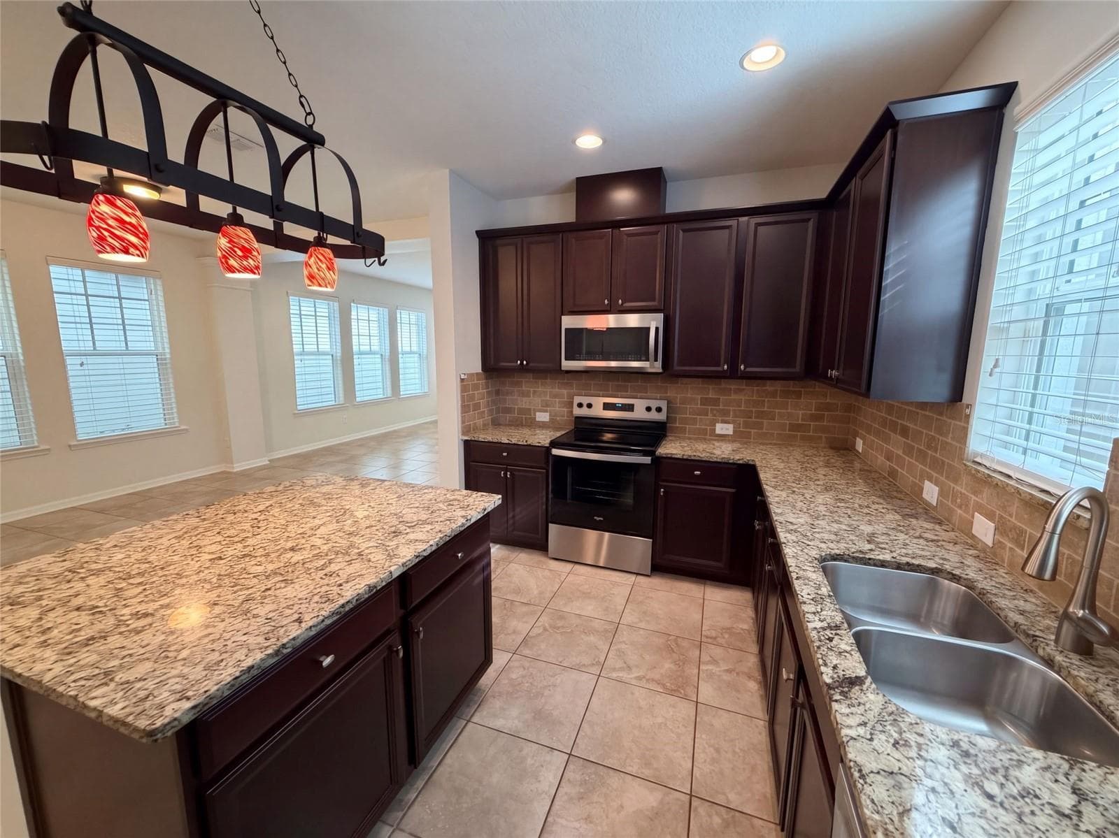 Single Family Residence at 8231 LAUREATE BLVD, ORLANDO, photo 2 of 37