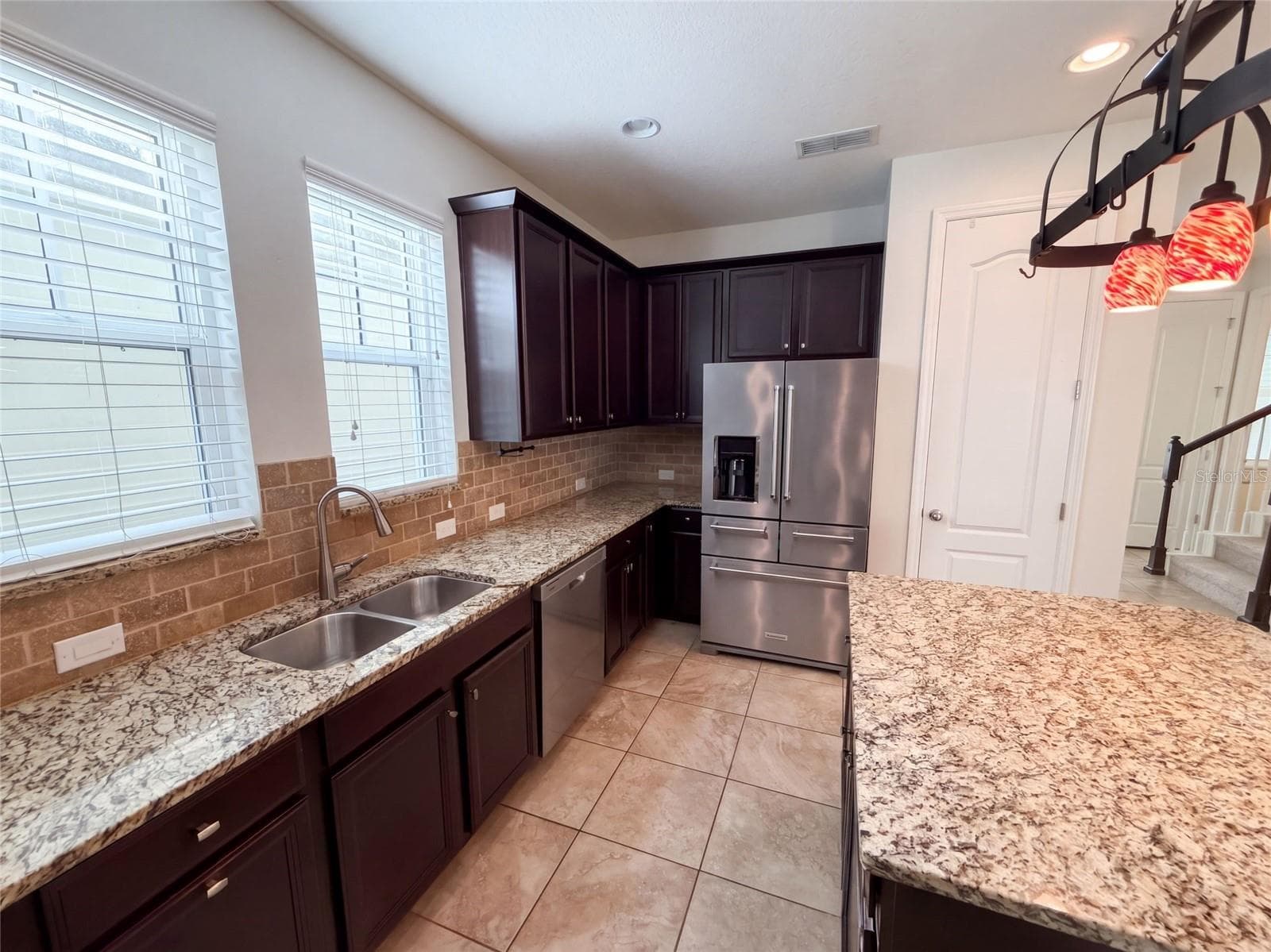 Single Family Residence at 8231 LAUREATE BLVD, ORLANDO, photo 6 of 37