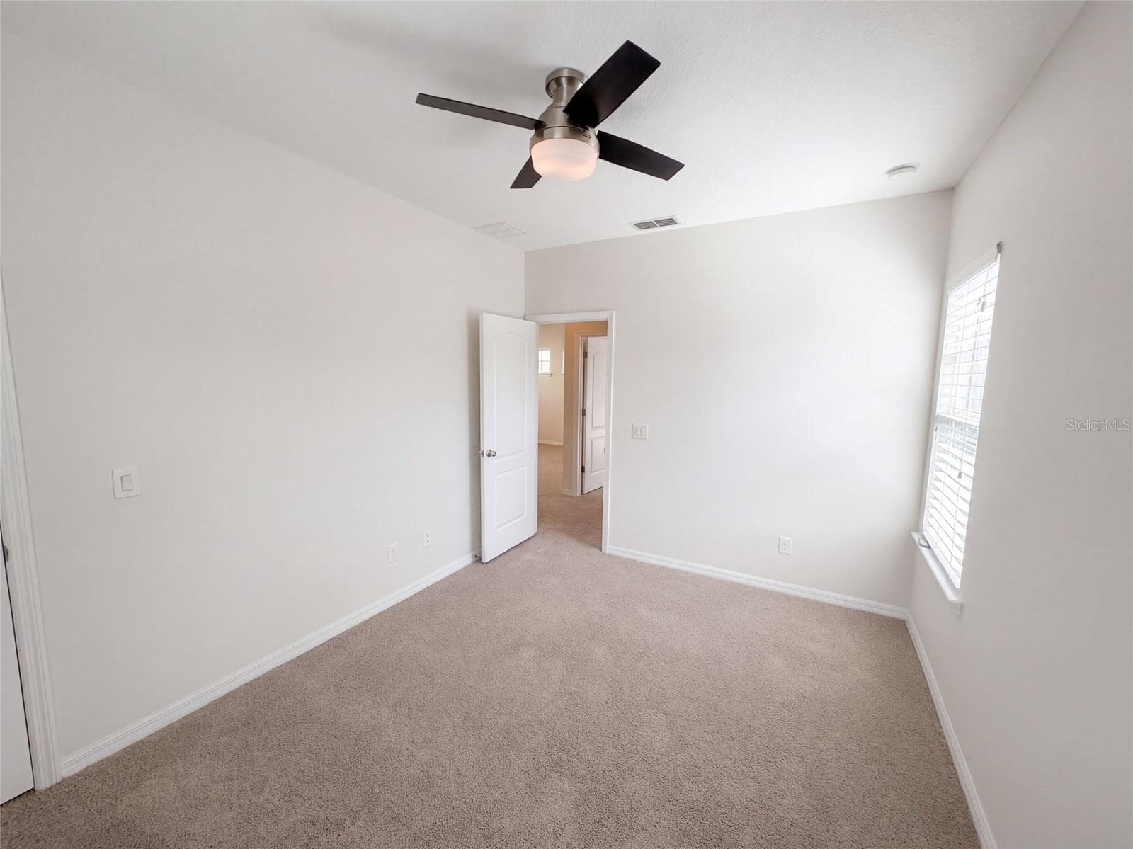 Single Family Residence at 8231 LAUREATE BLVD, ORLANDO, photo 20 of 37