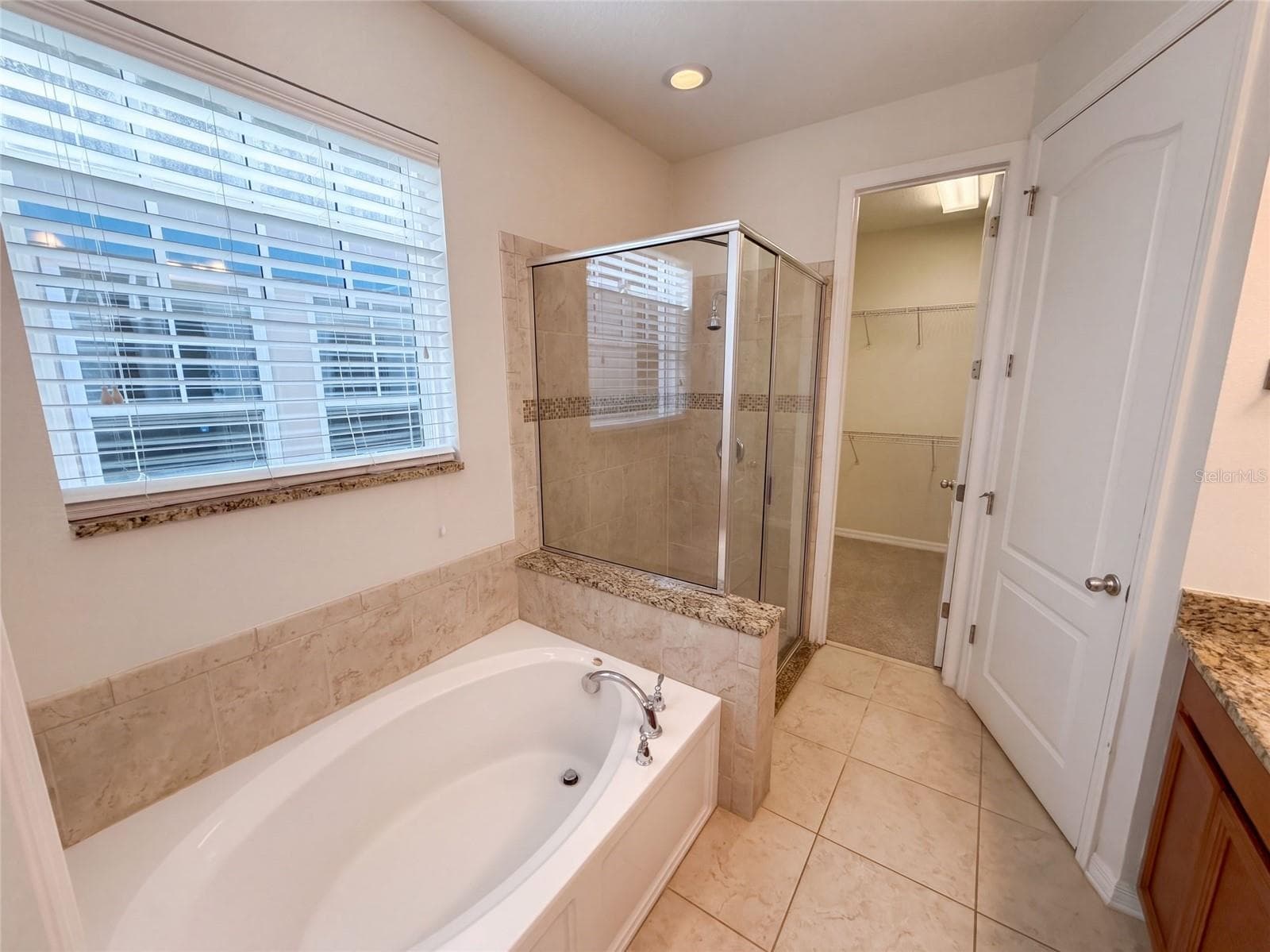 Single Family Residence at 8231 LAUREATE BLVD, ORLANDO, photo 22 of 37