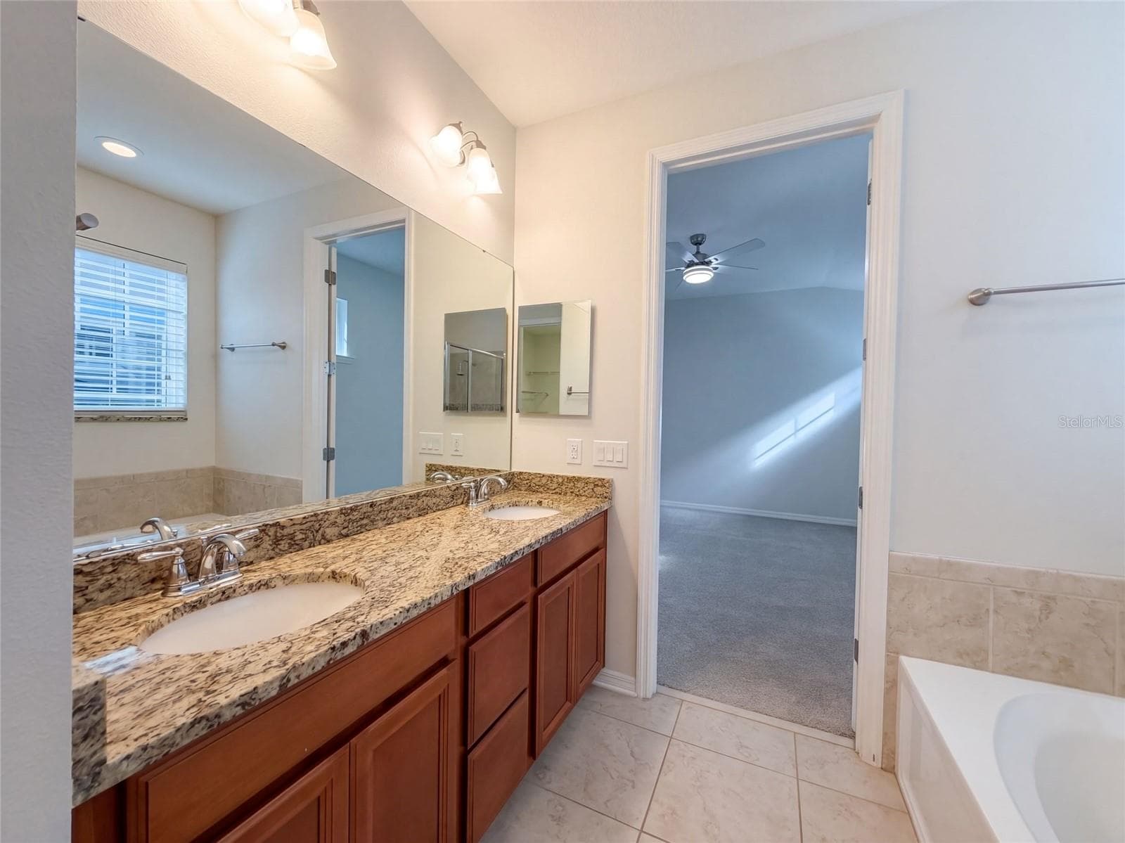 Single Family Residence at 8231 LAUREATE BLVD, ORLANDO, photo 25 of 37
