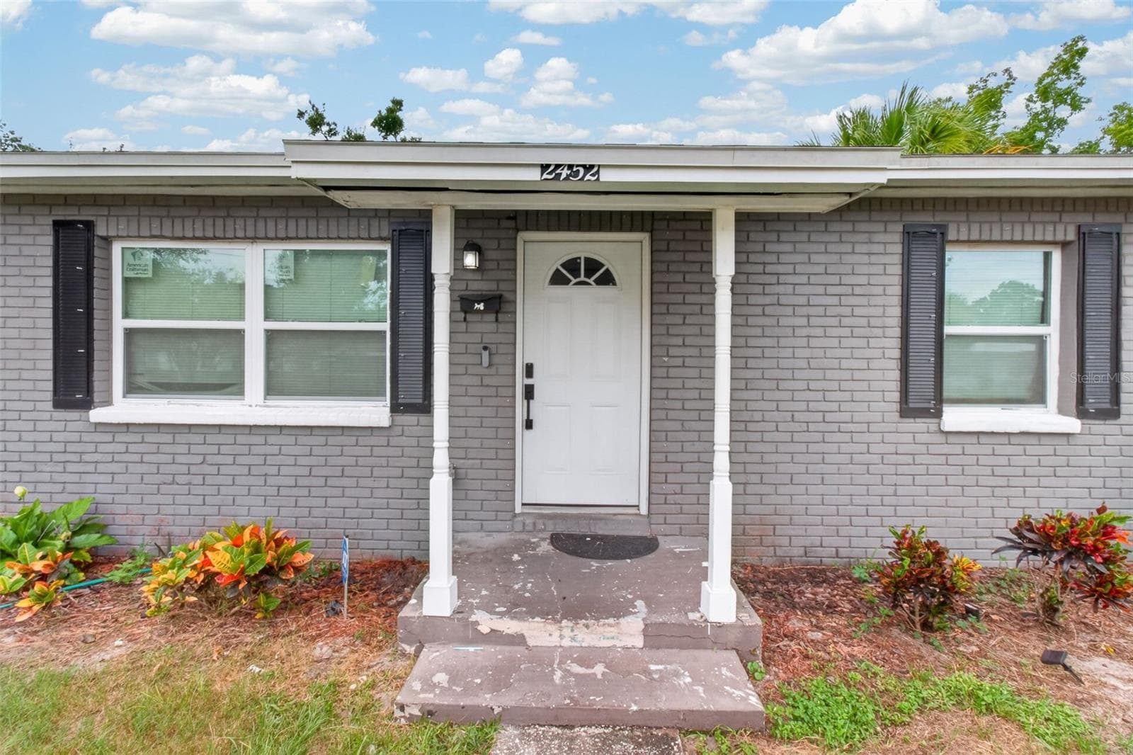 Front View - 2452 17TH AVE S, ST PETERSBURG