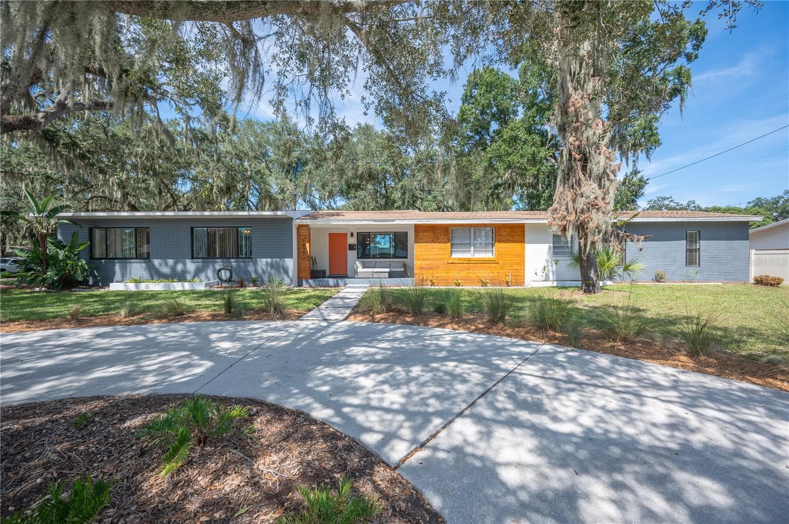 1430 E EDGEWOOD DR