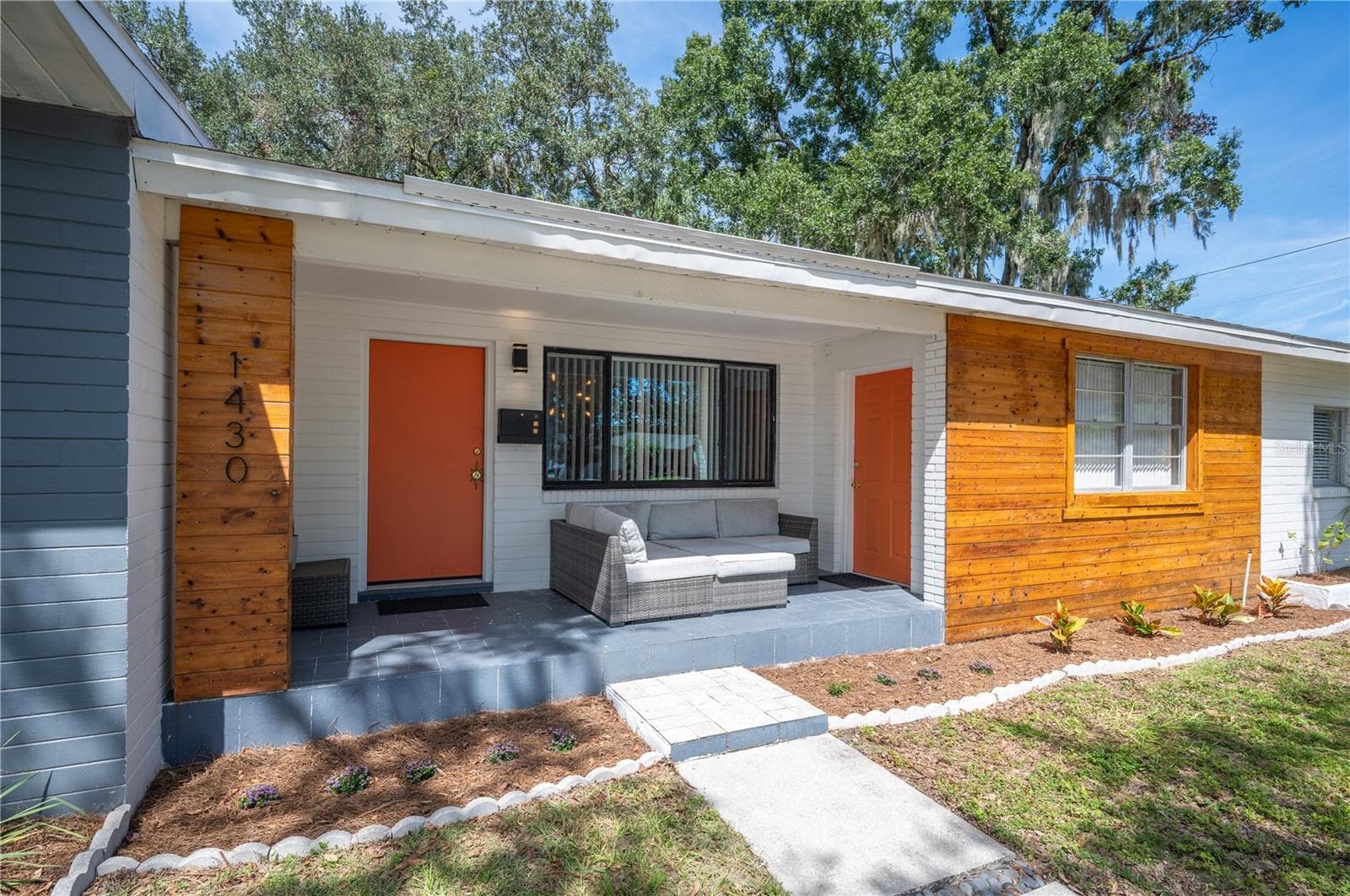 Single Family Residence at 1430 E EDGEWOOD DR, LAKELAND, photo 3 of 57