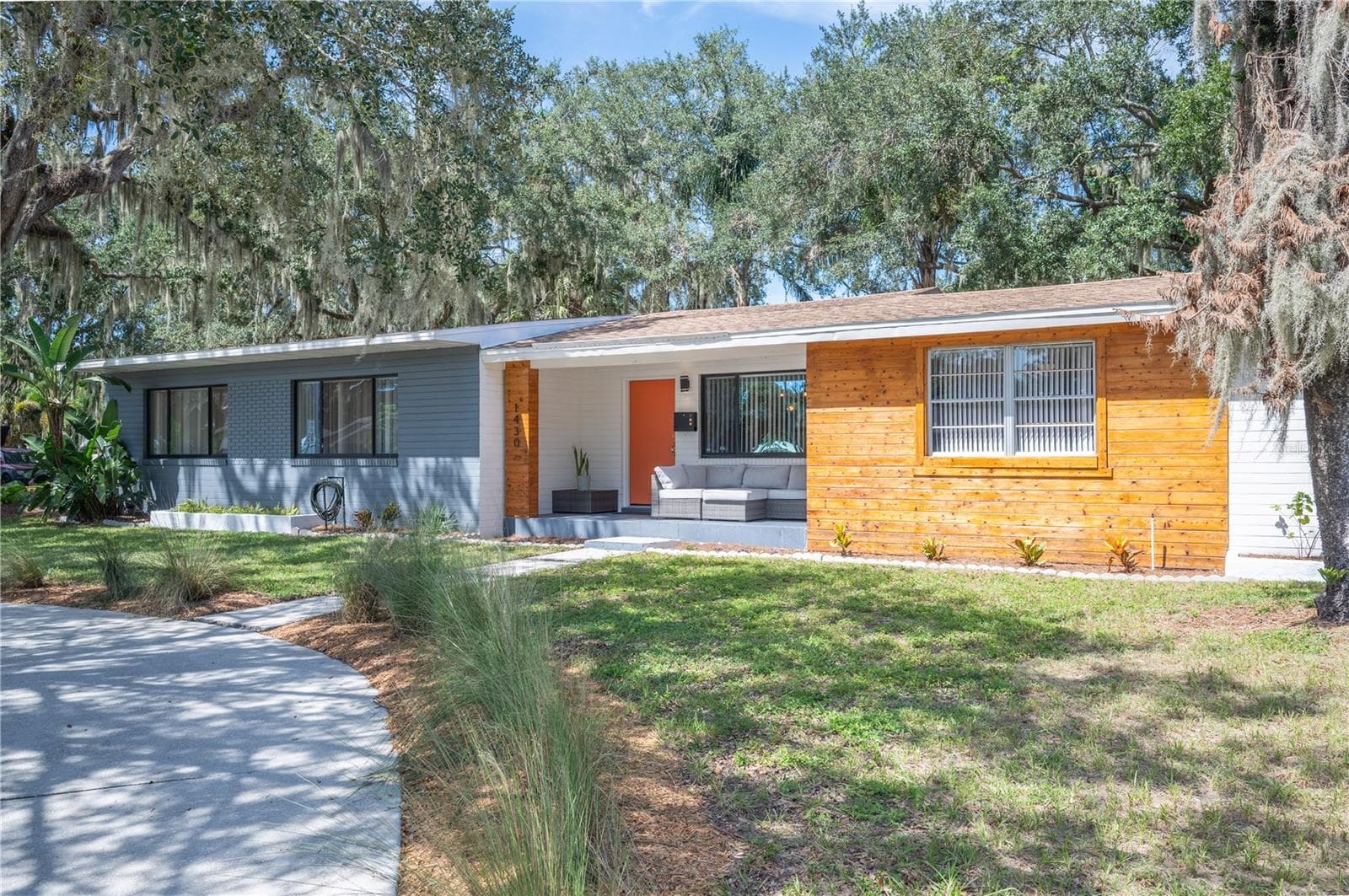 Single Family Residence at 1430 E EDGEWOOD DR, LAKELAND, photo 4 of 57