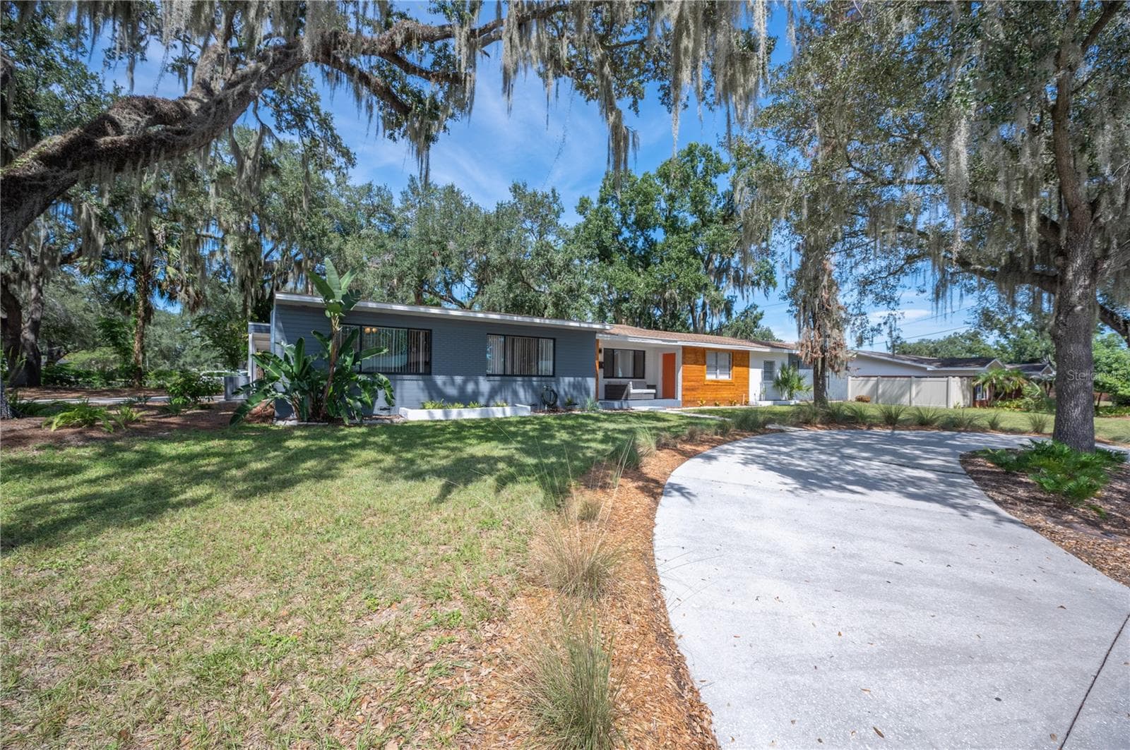 Single Family Residence at 1430 E EDGEWOOD DR, LAKELAND, photo 6 of 57