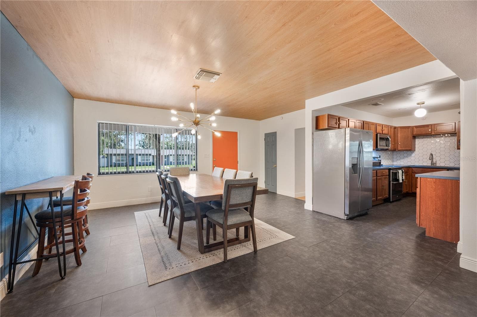 Single Family Residence at 1430 E EDGEWOOD DR, LAKELAND, photo 15 of 57