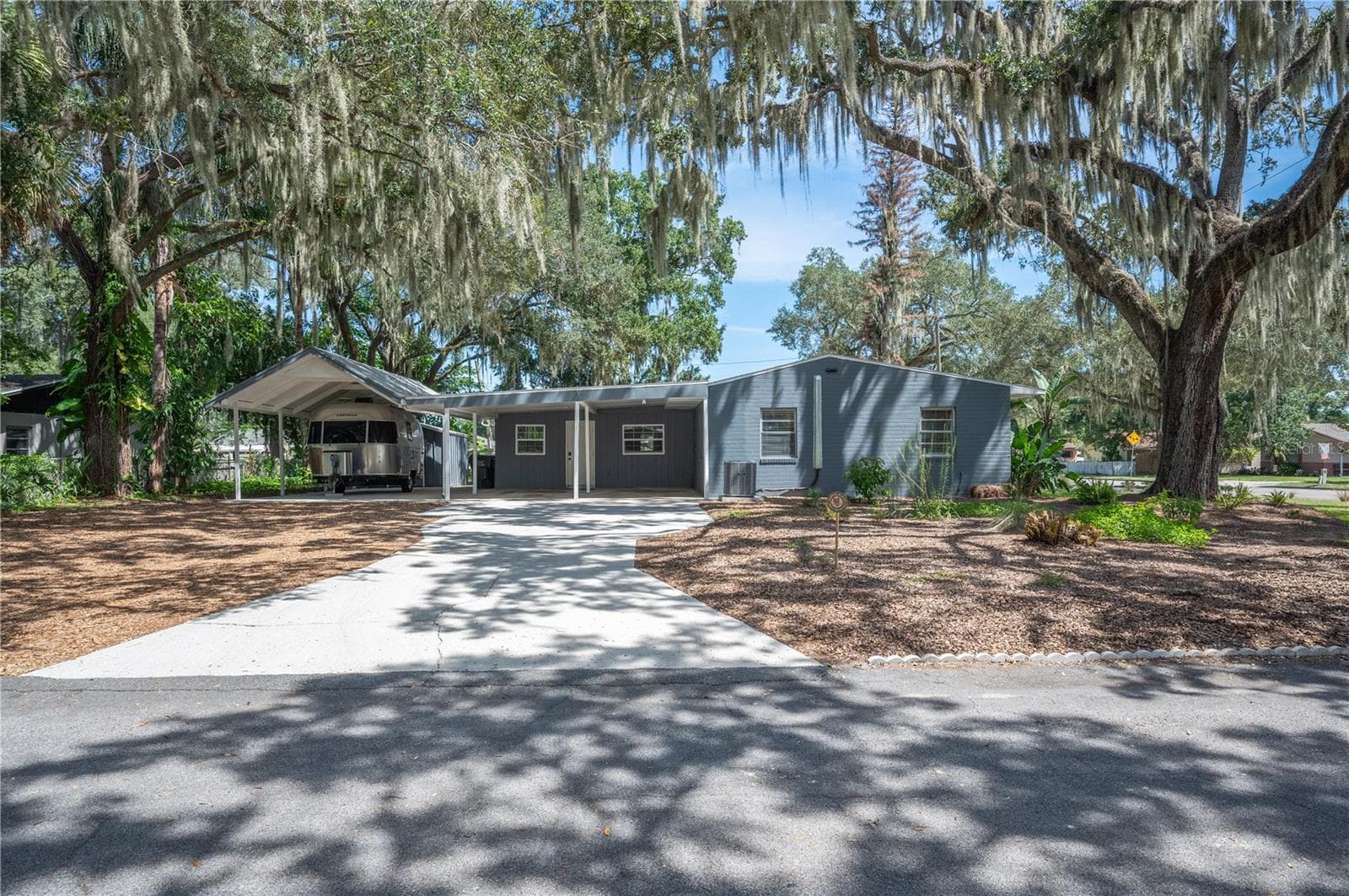 Single Family Residence at 1430 E EDGEWOOD DR, LAKELAND, photo 44 of 57