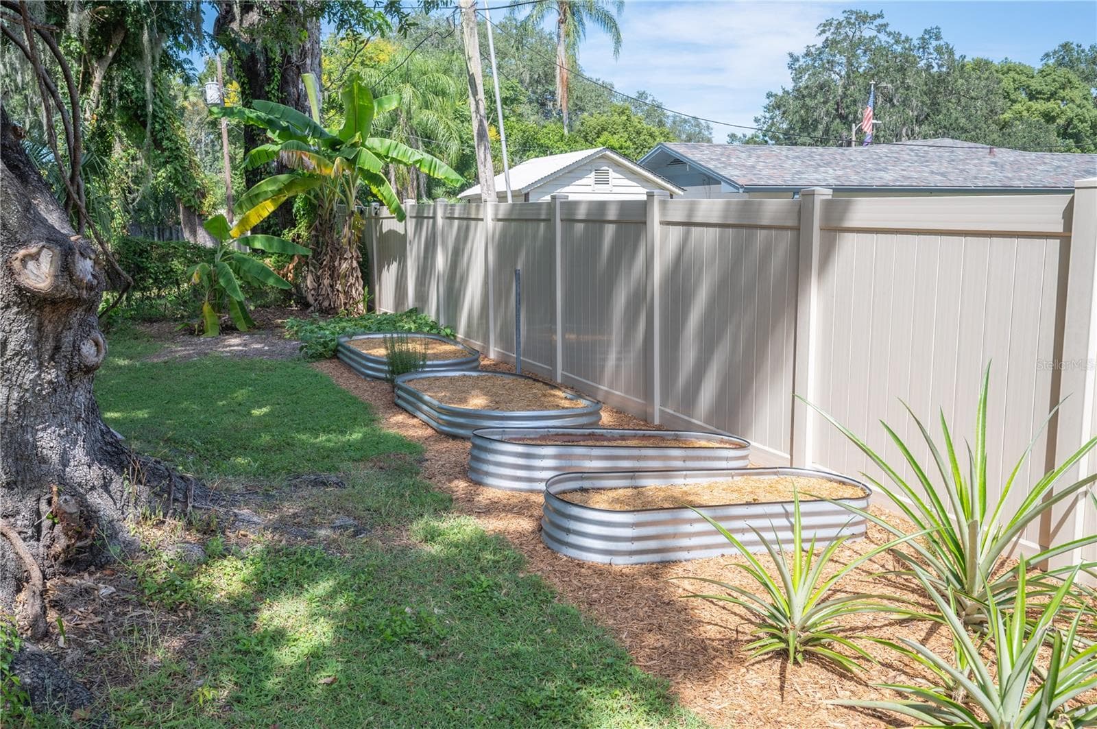 Single Family Residence at 1430 E EDGEWOOD DR, LAKELAND, photo 47 of 57