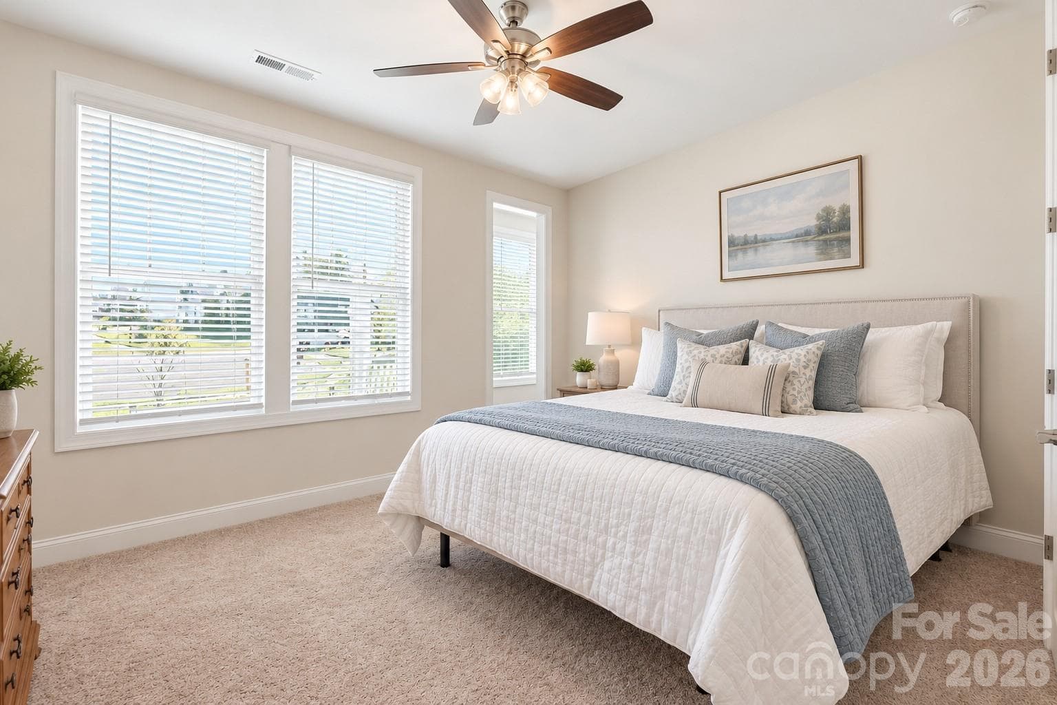Secondary bedroom - 8032 Longwaters Court, York