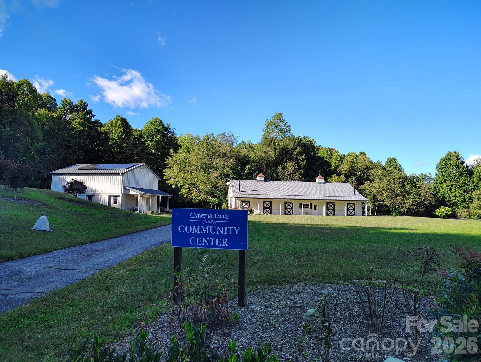 Community Center with fa - 0000 Cheyenne Falls Trail, Old Fort