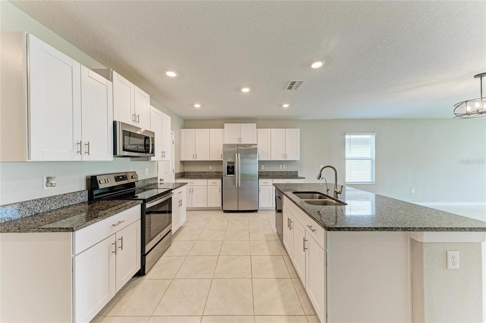 Single Family Residence at 7116 FERN GARDEN CT, SUN CITY CENTER, photo 19 of 75