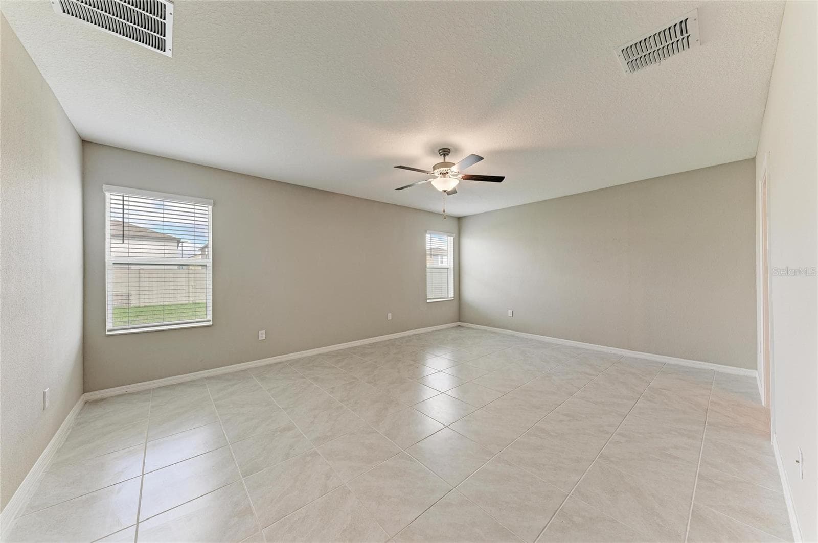 Single Family Residence at 7116 FERN GARDEN CT, SUN CITY CENTER, photo 26 of 75