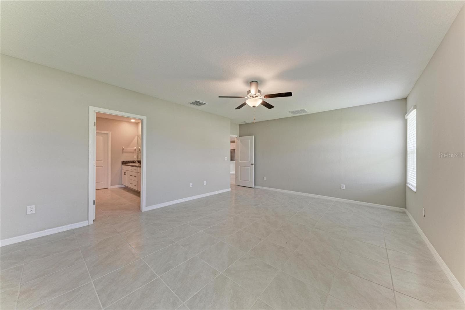 Single Family Residence at 7116 FERN GARDEN CT, SUN CITY CENTER, photo 28 of 75