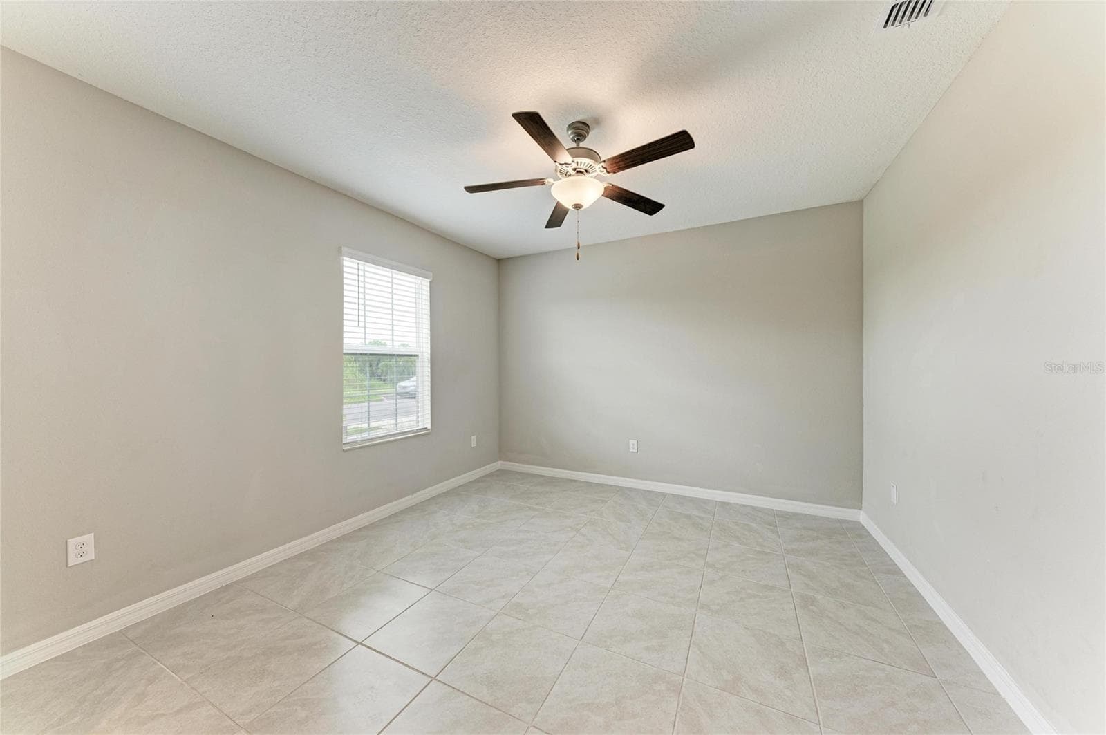 Single Family Residence at 7116 FERN GARDEN CT, SUN CITY CENTER, photo 33 of 75