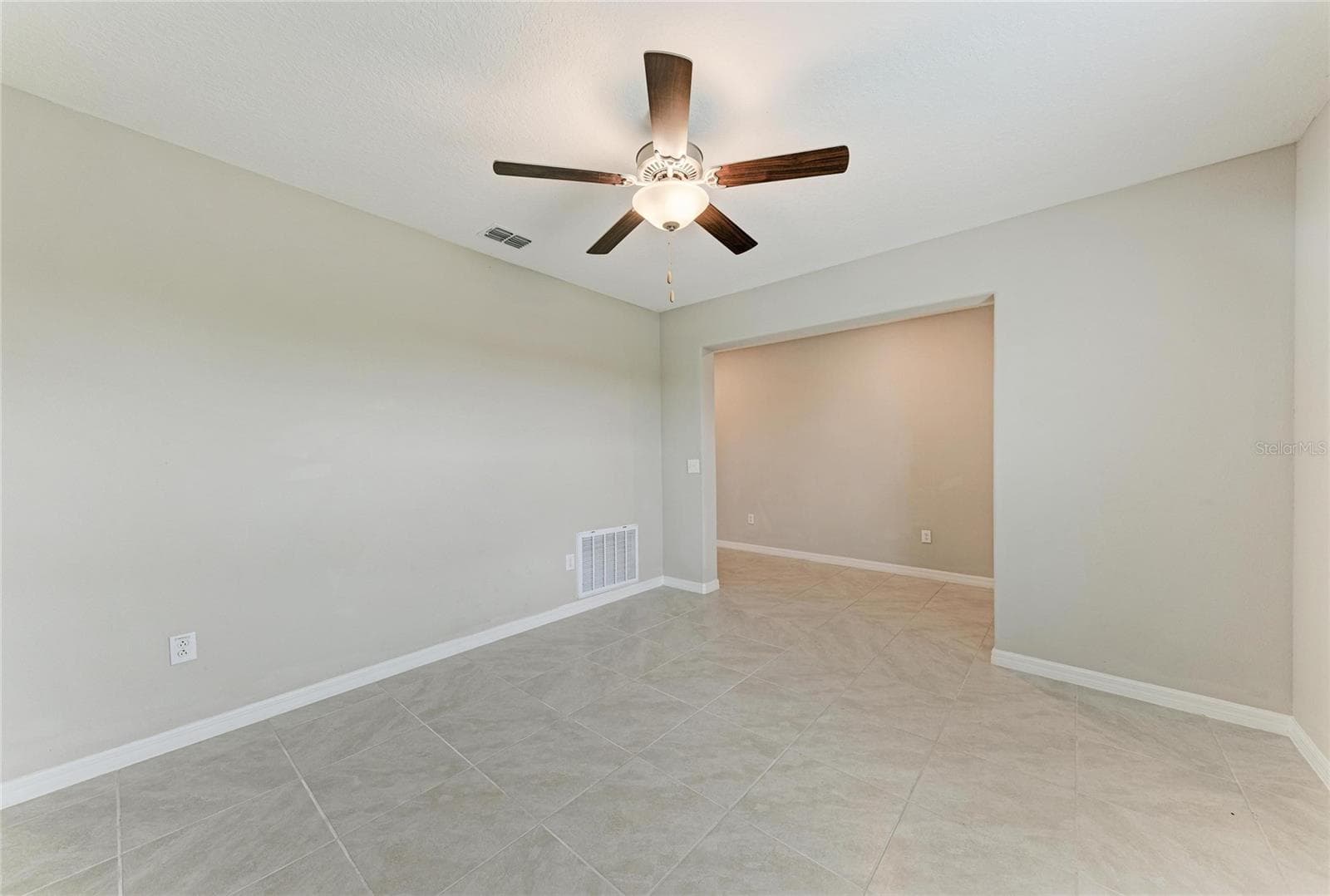 Single Family Residence at 7116 FERN GARDEN CT, SUN CITY CENTER, photo 35 of 75