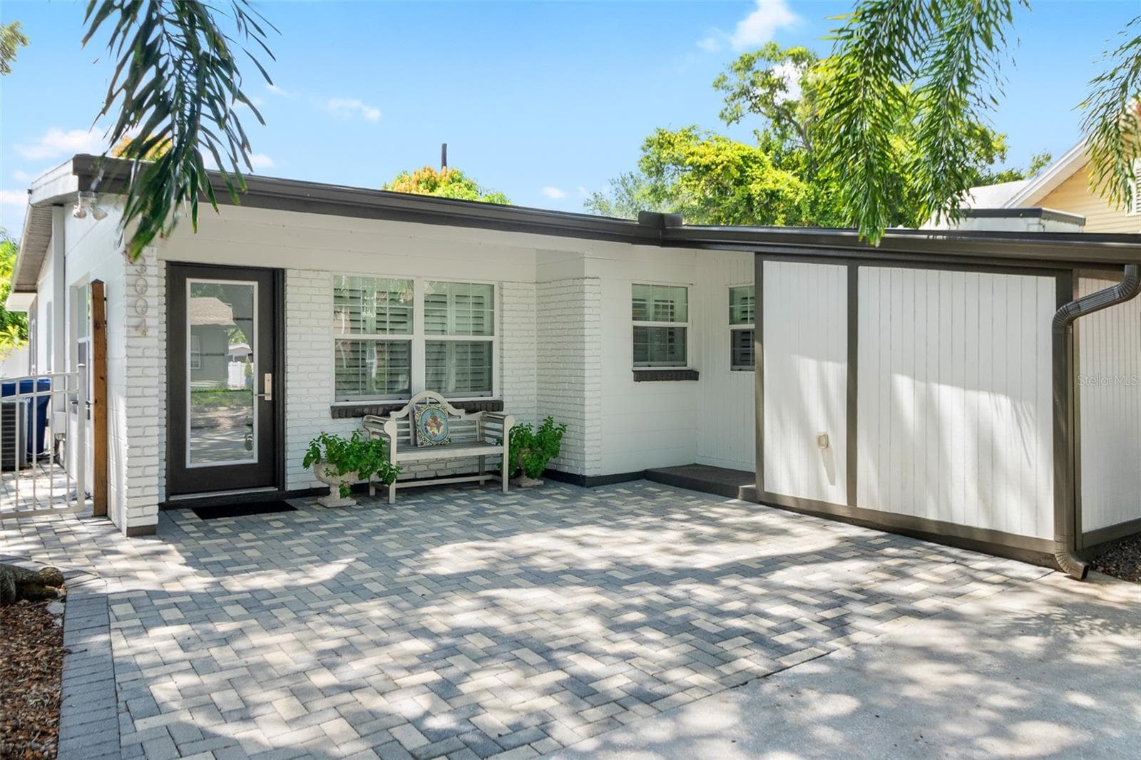 3004 W BAY VILLA AVE