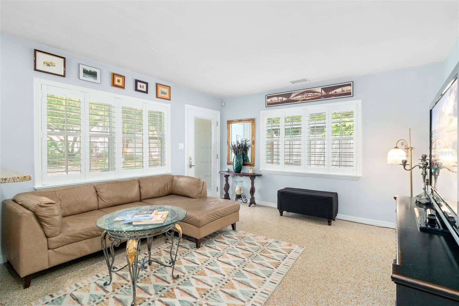 Single Family Residence at 3004 W BAY VILLA AVE, TAMPA, photo 6 of 30