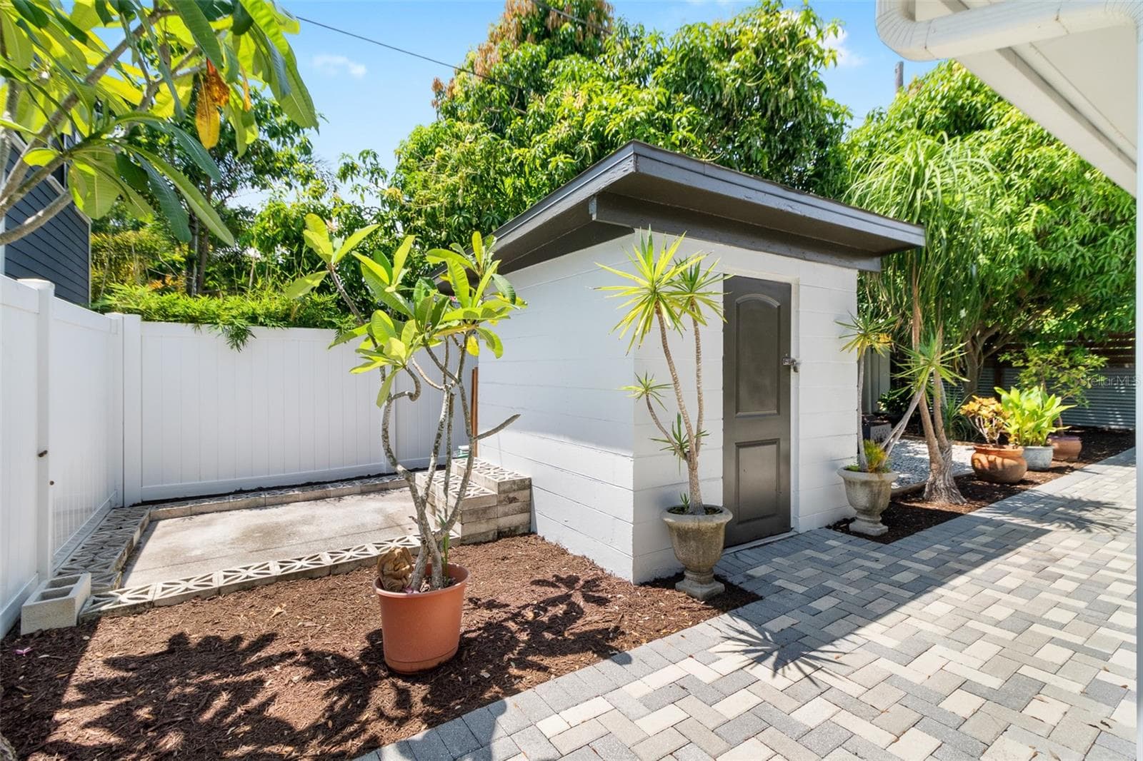 Single Family Residence at 3004 W BAY VILLA AVE, TAMPA, photo 22 of 30