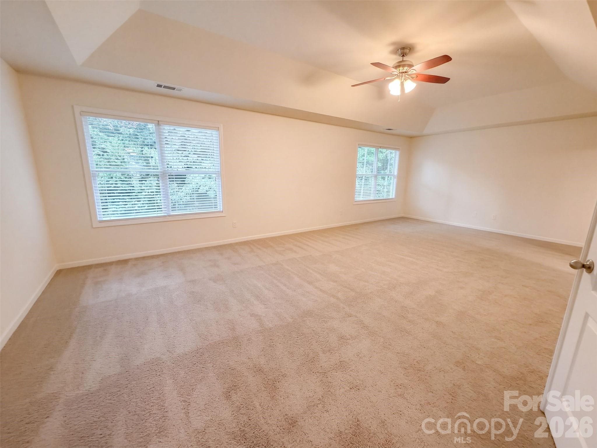 Single Family Residence at 330 Windy Pine Drive, Lake Wylie, photo 4 of 32