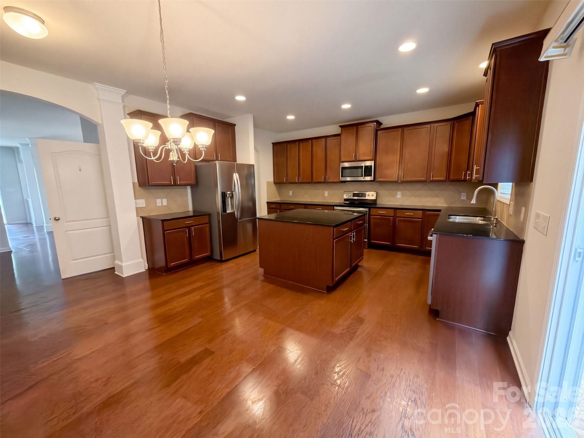 Single Family Residence at 330 Windy Pine Drive, Lake Wylie, photo 23 of 32