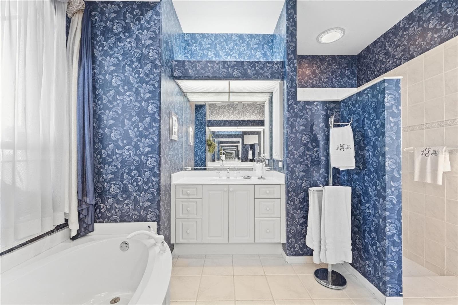 Single Family Residence at 2555 SILVER PALM RD, NORTH PORT, photo 41 of 89