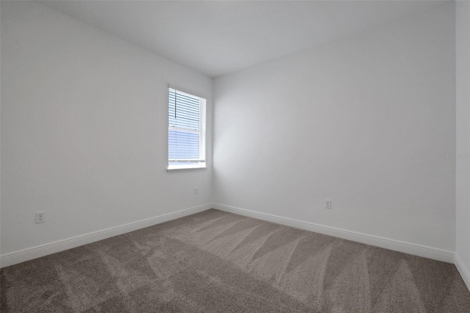 Single Family Residence at 6345 WILD PERSIMMON WAY, WINTER GARDEN, photo 11 of 13