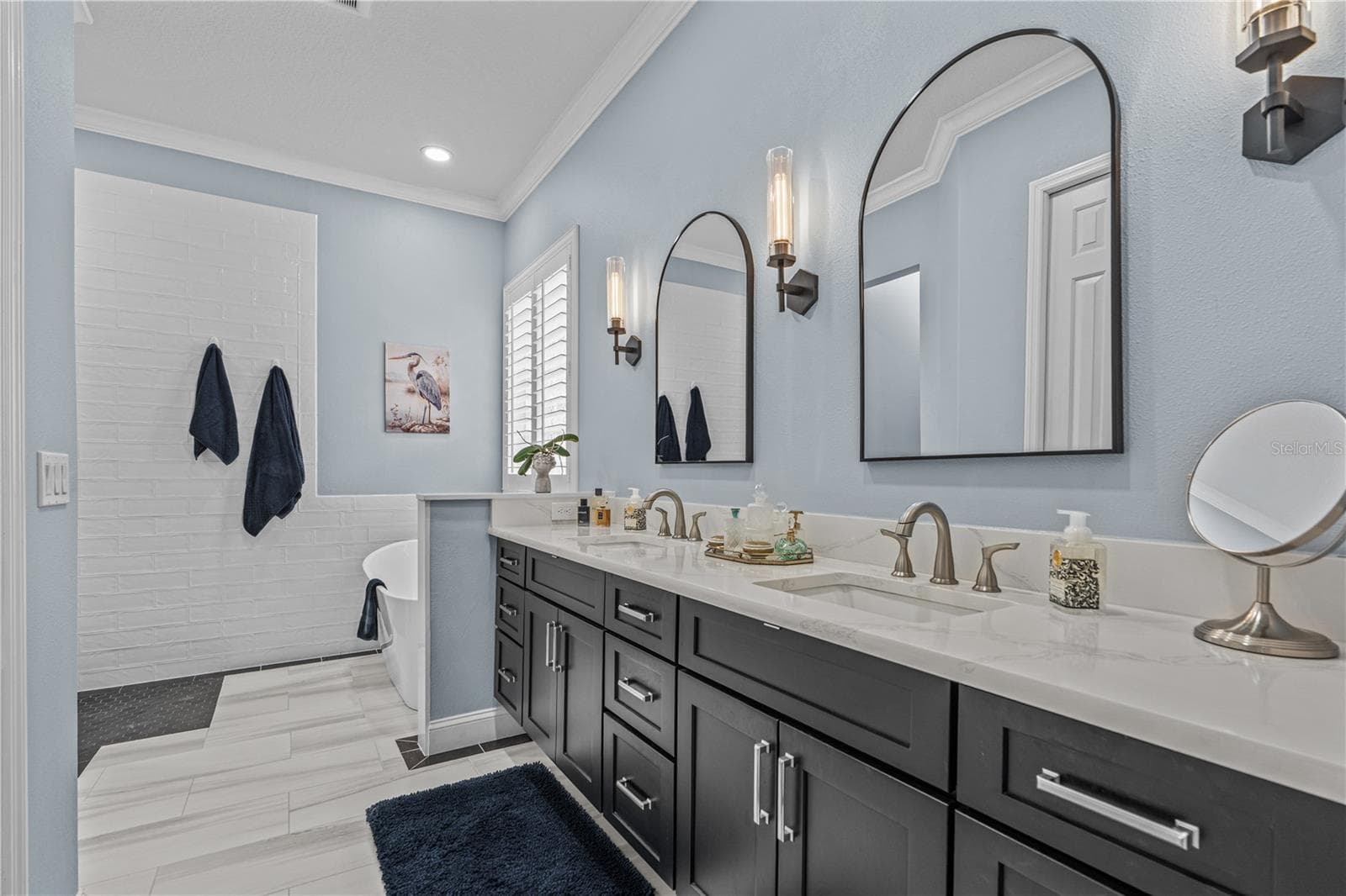 Luxurious bathroom- everything is new! - 520 SOTHEBY WAY, DEBARY