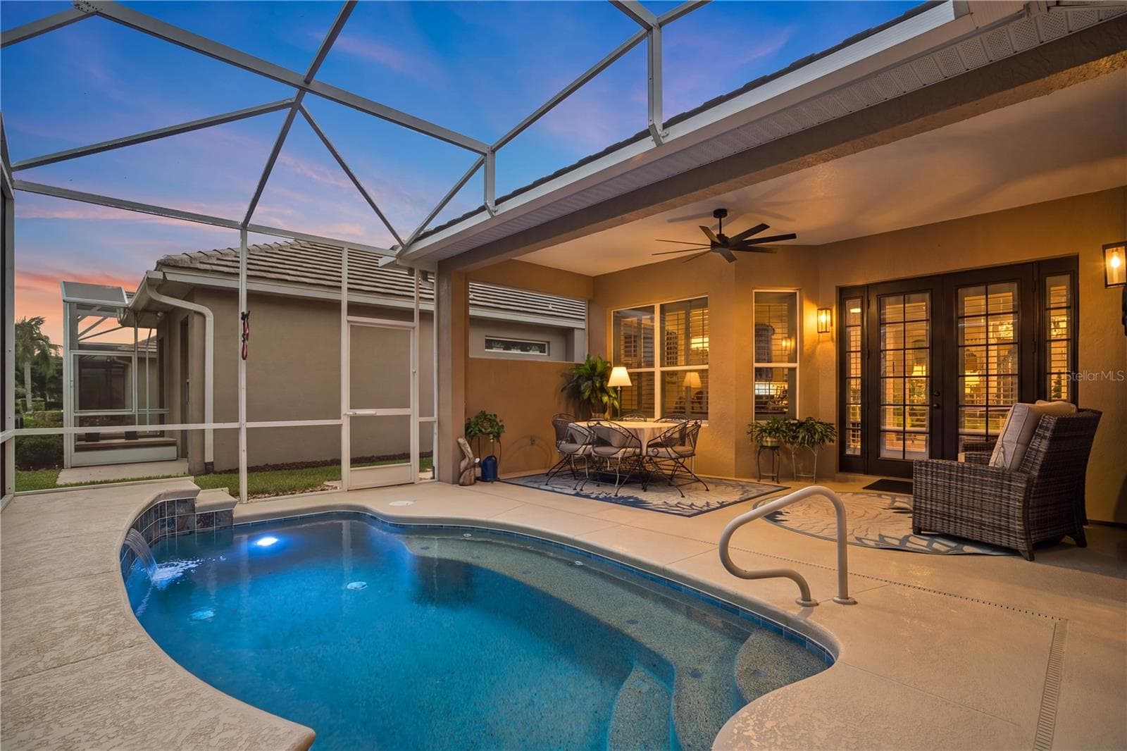 Twilight! - 520 SOTHEBY WAY, DEBARY