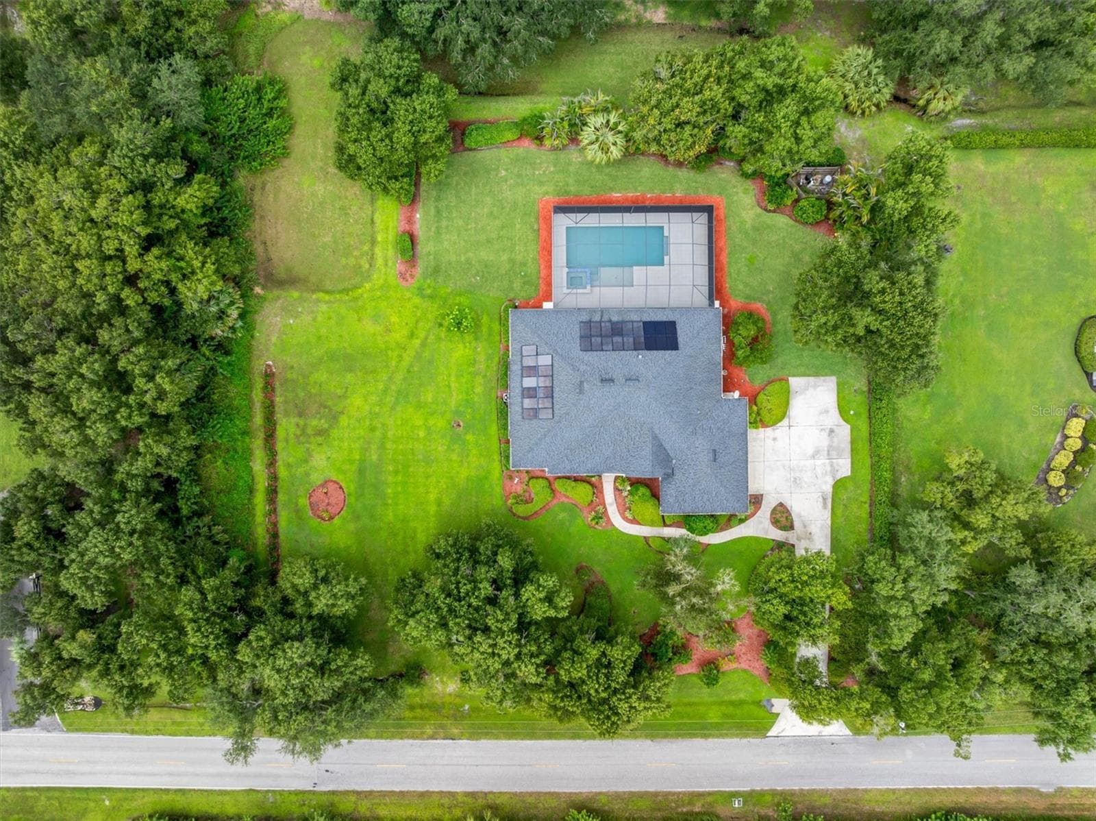 Private yard - 11231 SW THORNTON AVE, ARCADIA