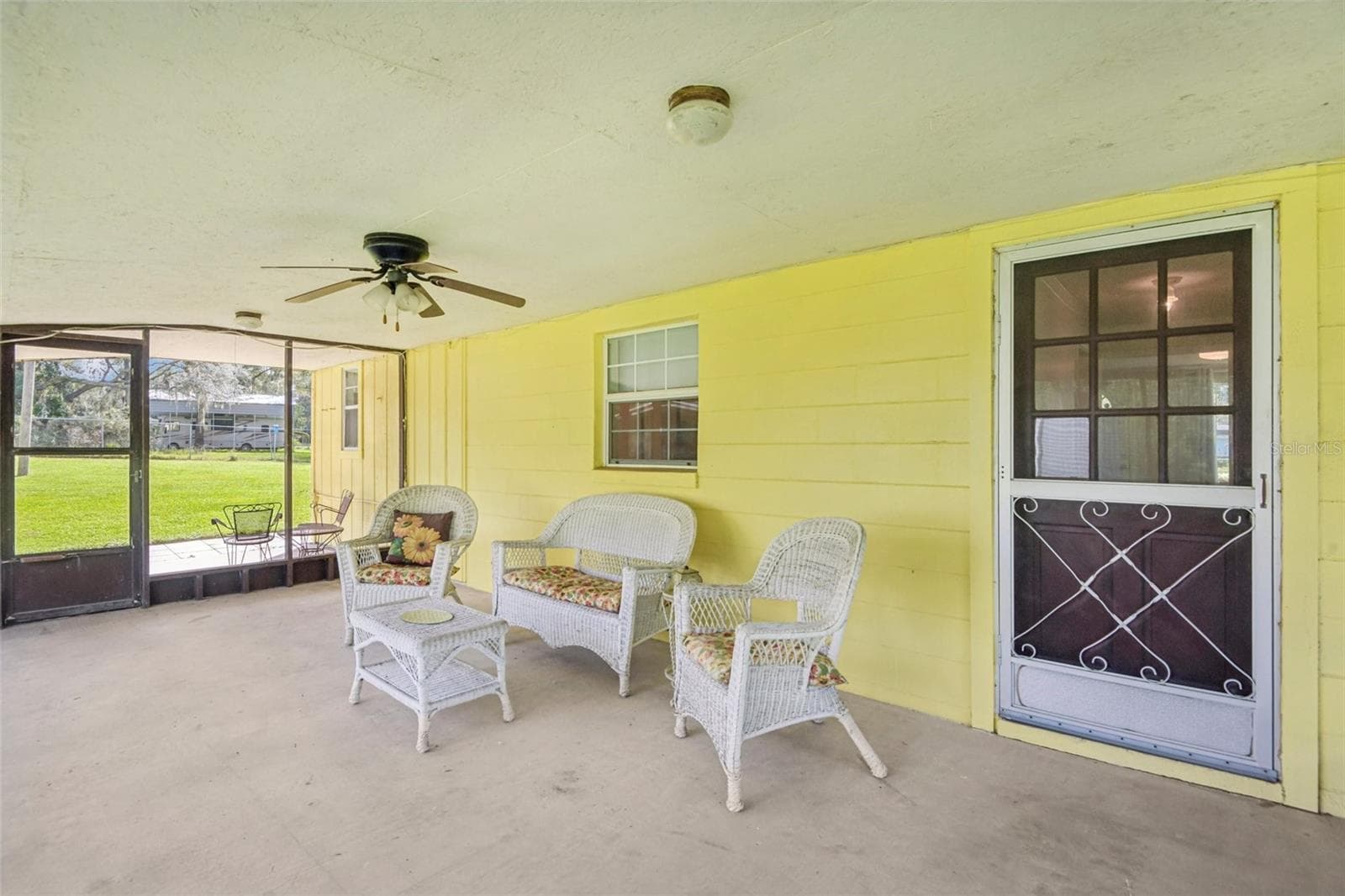 Single Family Residence at 8560 CR 638, BUSHNELL, photo 12 of 46