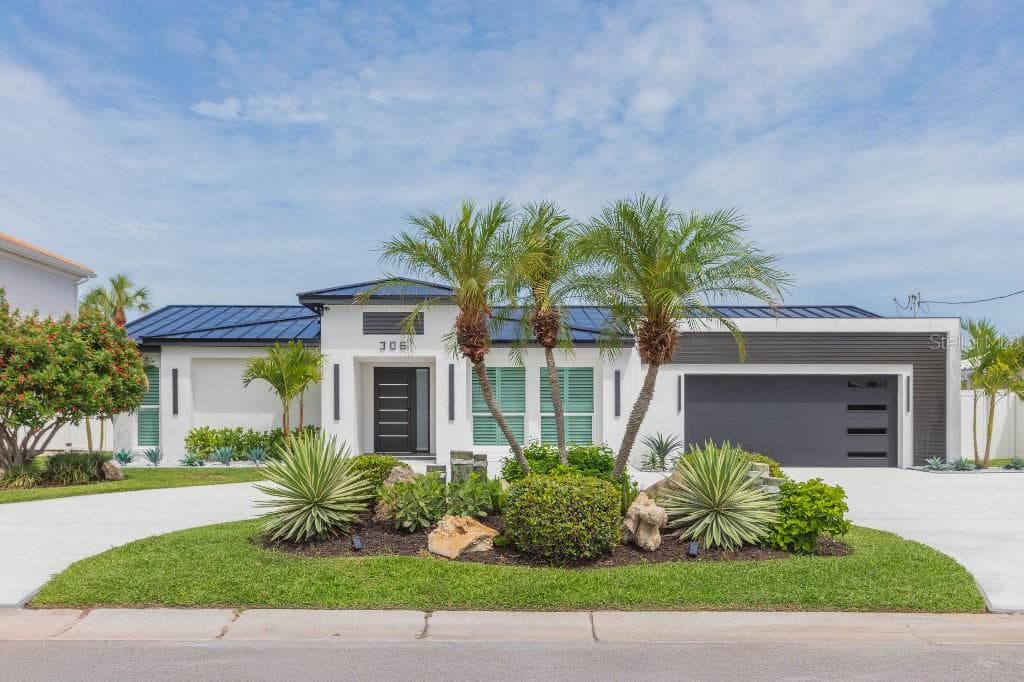 Single Family Residence at 306 BUTTONWOOD LN, LARGO, photo 44 of 50