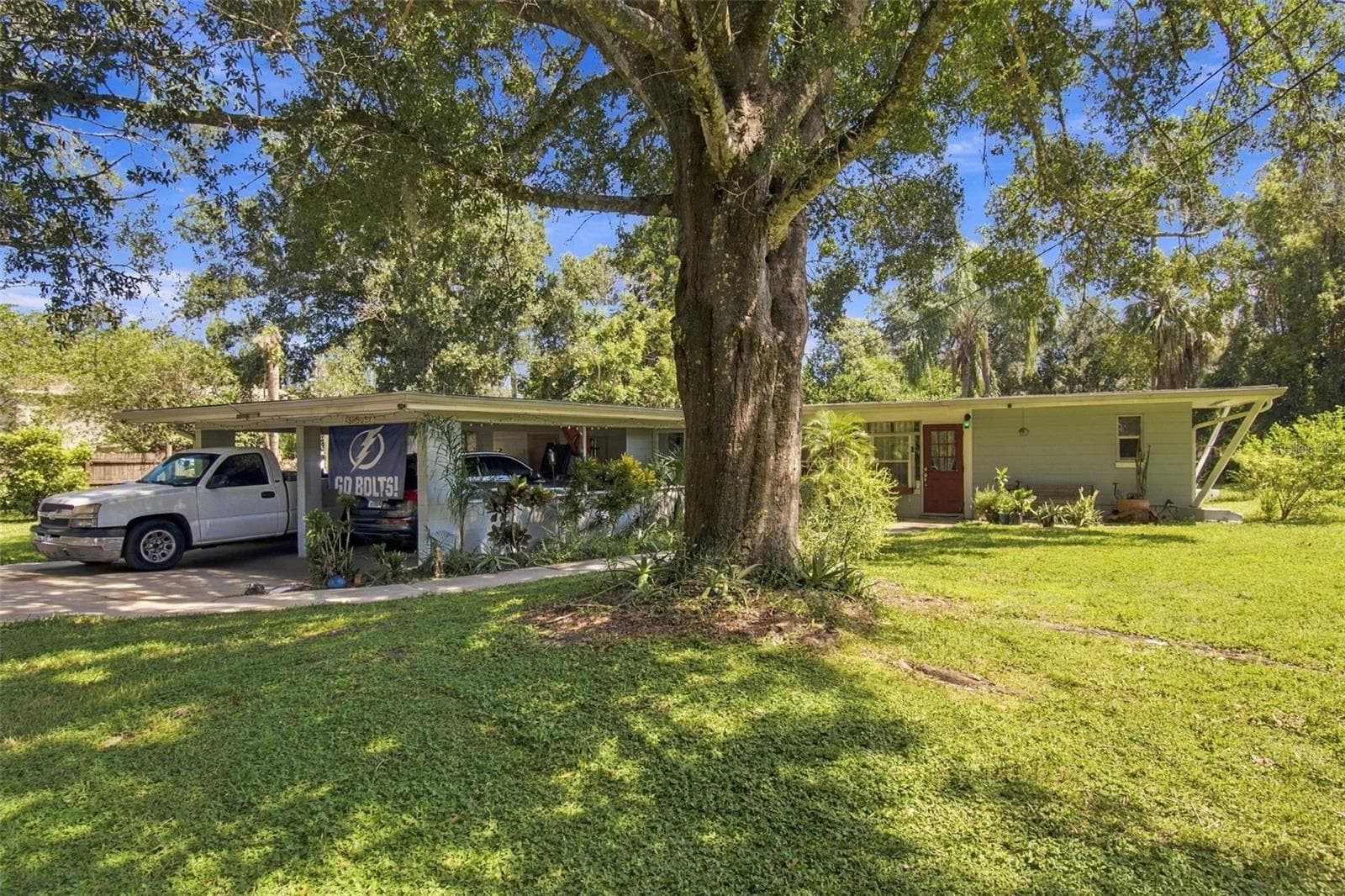 10803 N OREGON CIR