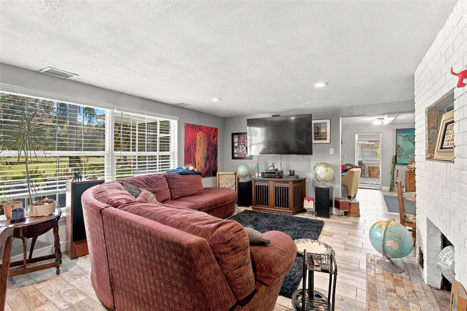 Single Family Residence at 10803 N OREGON CIR, TAMPA, photo 13 of 26