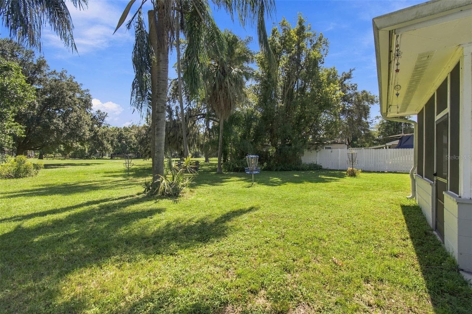 Single Family Residence at 10803 N OREGON CIR, TAMPA, photo 24 of 26