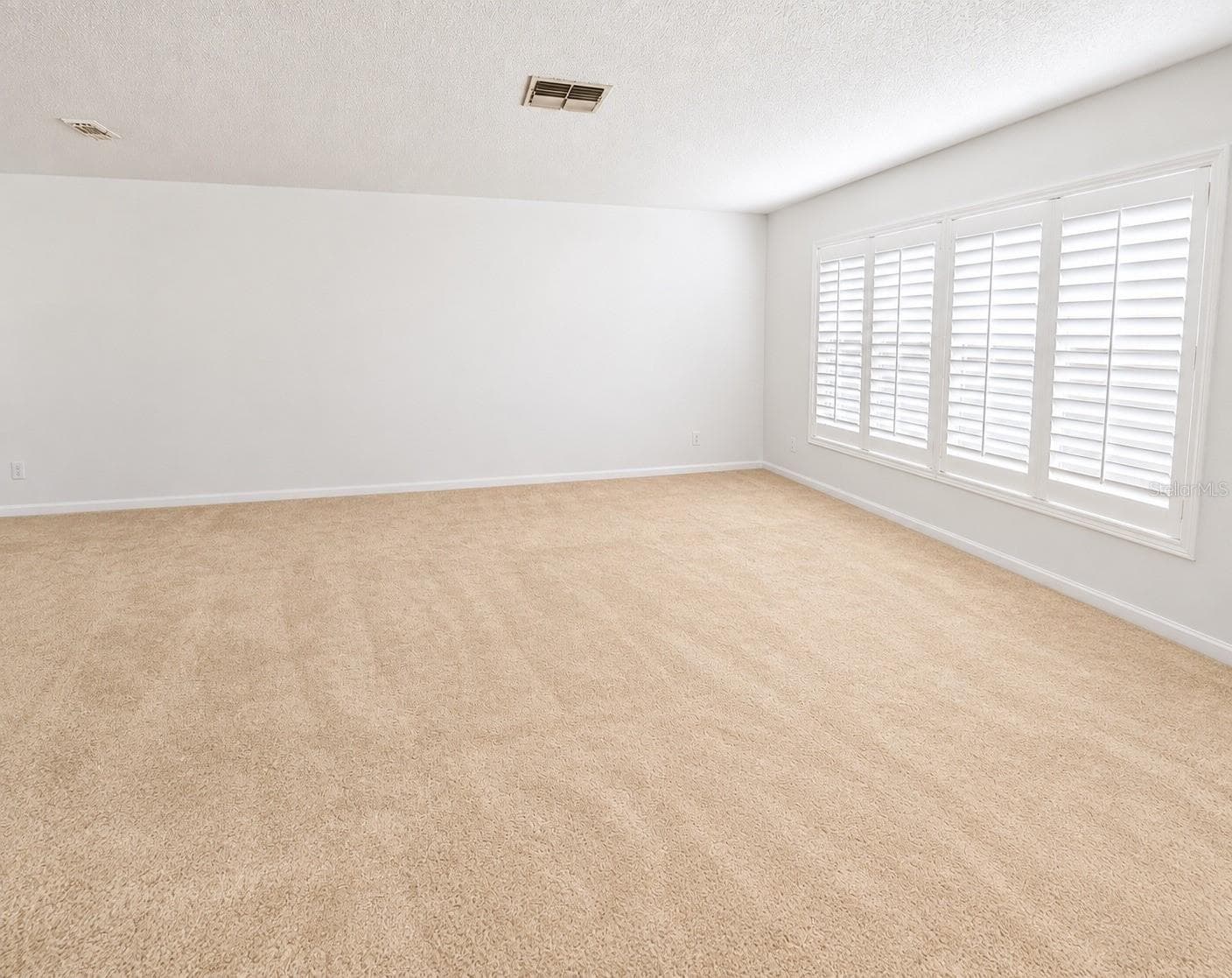 Single Family Residence at 2942 MACALPIN DR W, PALM HARBOR, photo 5 of 14