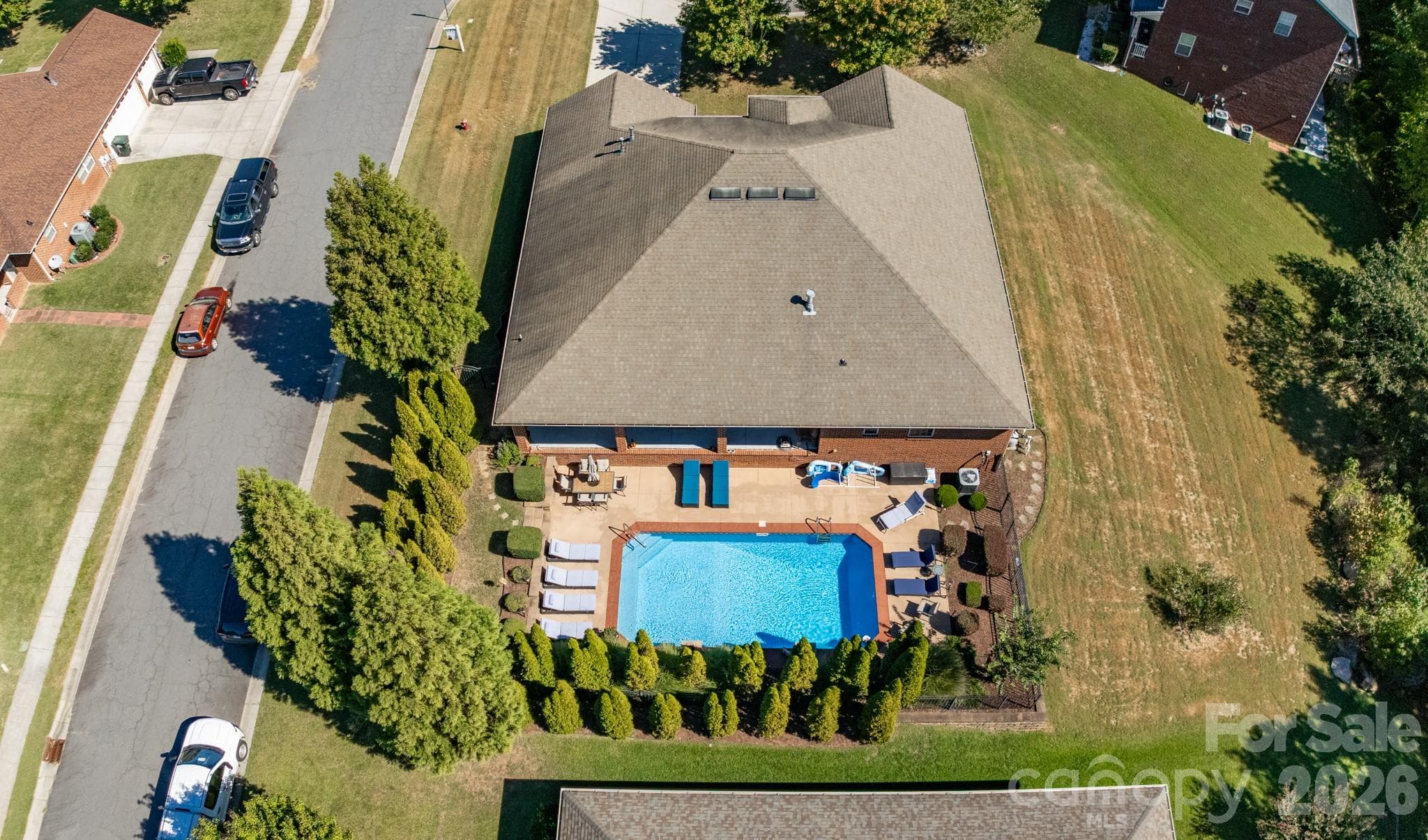 Single Family Residence at 2581 Flintshire Lane, Gastonia, photo 2 of 45
