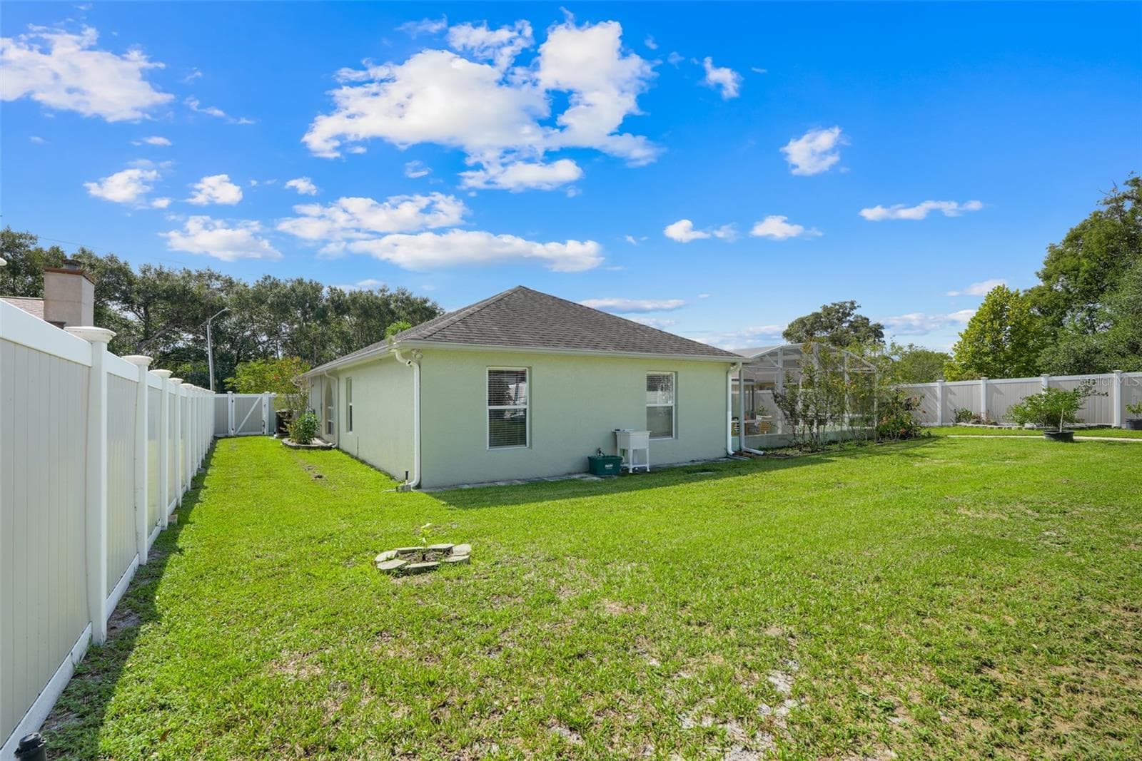 Single Family Residence at 2031 BERRIEN DR, DELTONA, photo 32 of 40