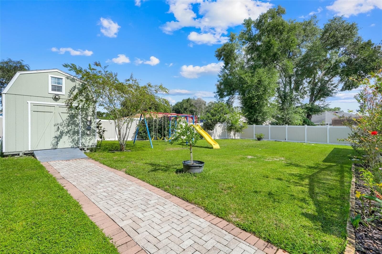 Single Family Residence at 2031 BERRIEN DR, DELTONA, photo 33 of 40