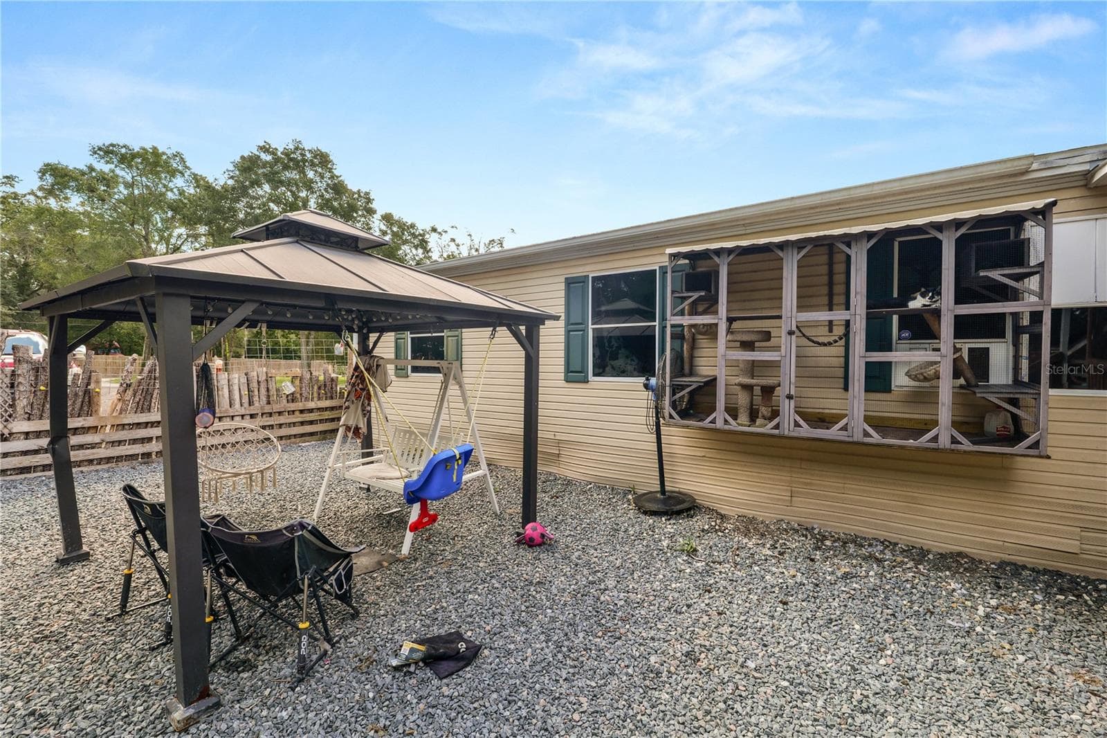 Manufactured Home at 14321 SORREL ST, BROOKSVILLE, photo 6 of 37