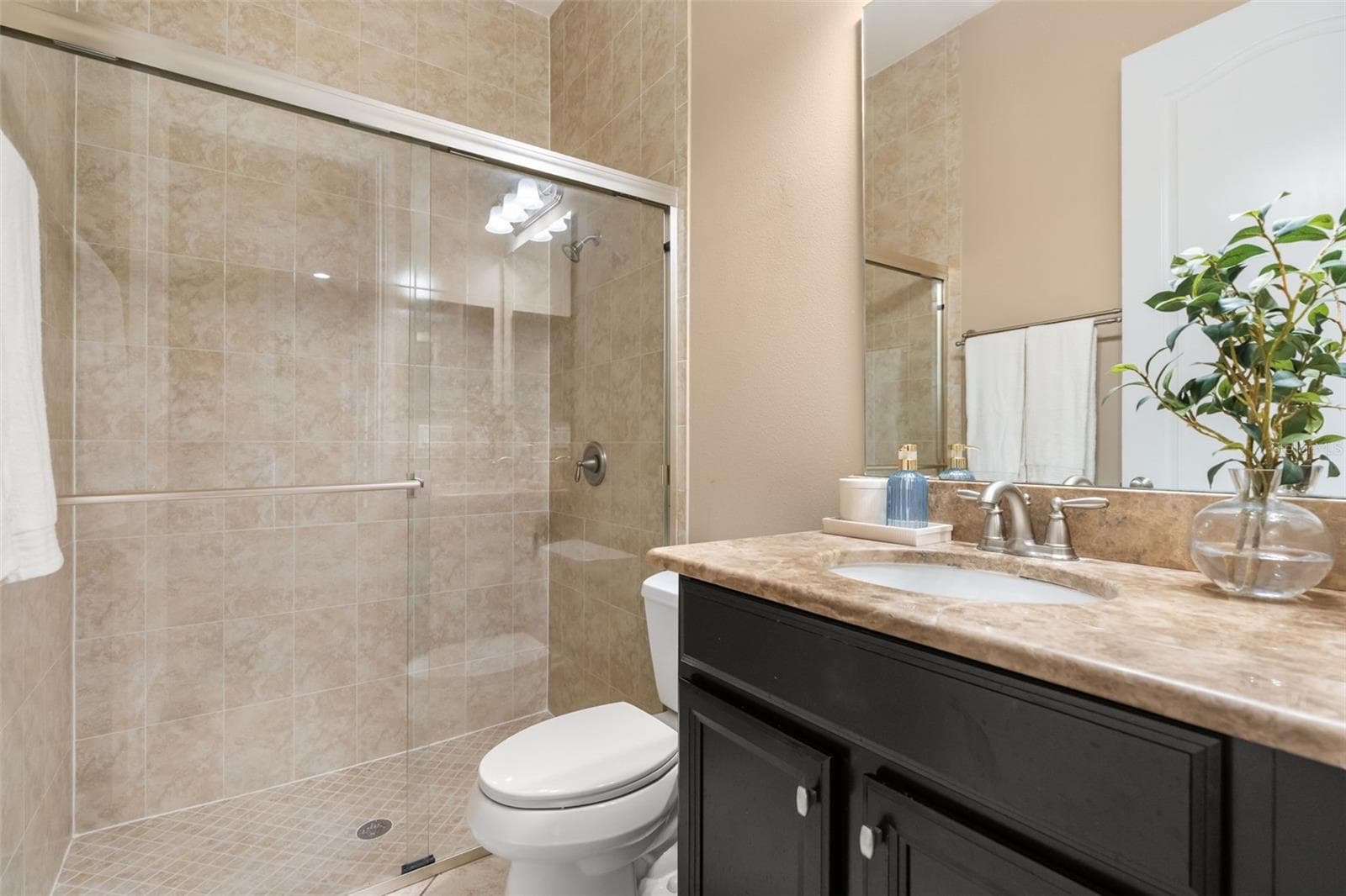 Downstairs guest bathroom - 1260 BELLA VISTA CIR, LONGWOOD