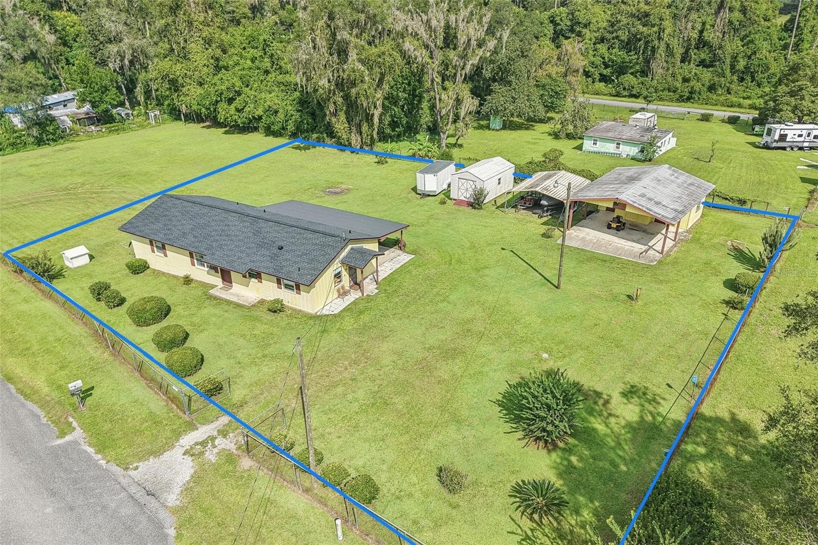 Single Family Residence at 8560 CR 638, BUSHNELL, photo 41 of 46