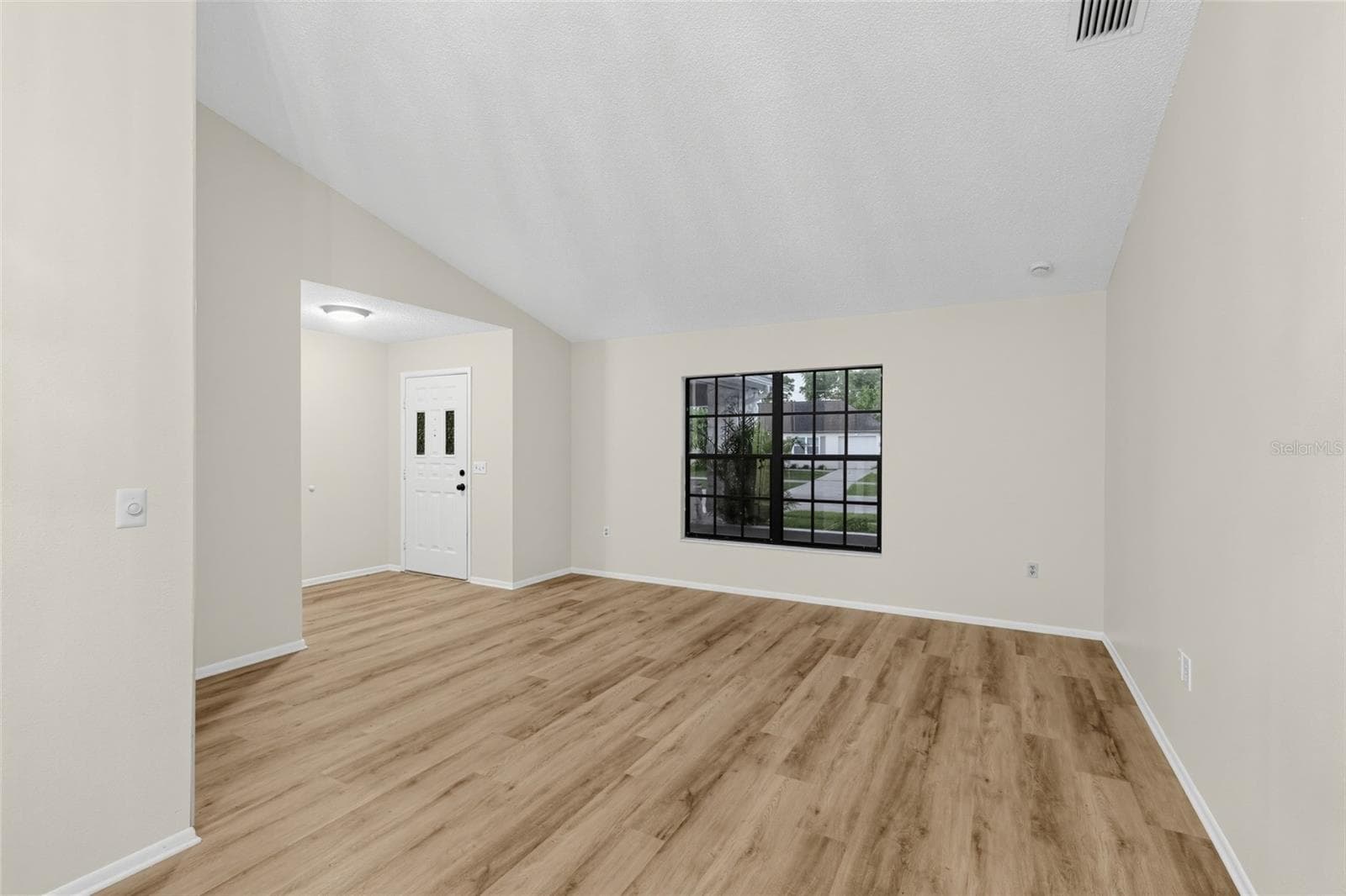 Single Family Residence at 2831 BLOSSOM LK, HOLIDAY, photo 5 of 27