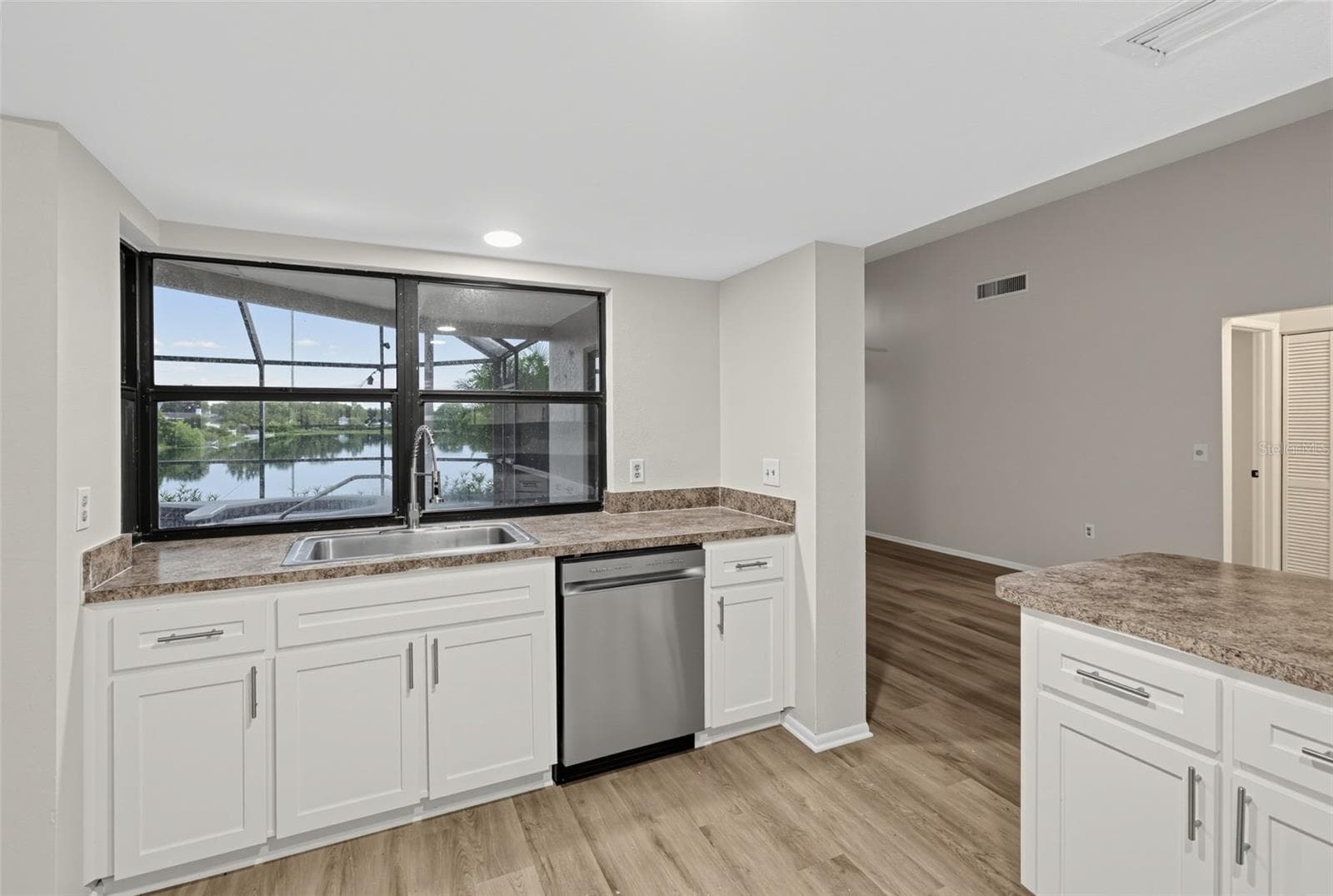 Single Family Residence at 2831 BLOSSOM LK, HOLIDAY, photo 9 of 27